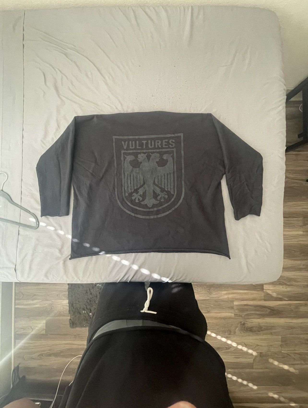 Gosha Rubchinskiy × Yeezy Yeezy Vultures Long Sleeve Size US L / EU 52-54 / 3 - 2 Thumbnail
