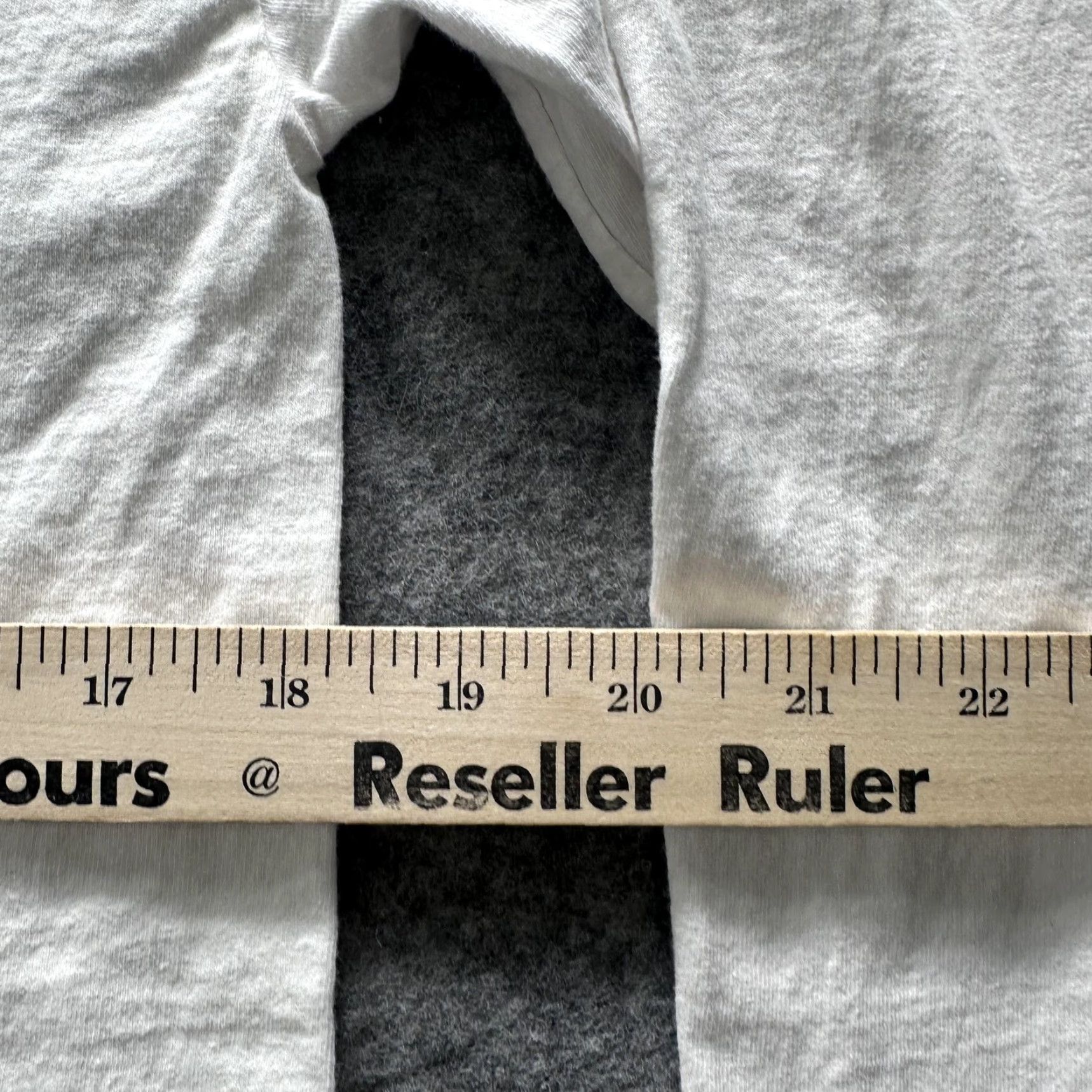 Vintage Bugs Bunny Shirt Mens L White Thats All Folks Long Sleeve Crewneck Graphic Tee Size US L / EU 52-54 / 3 - 7 Thumbnail