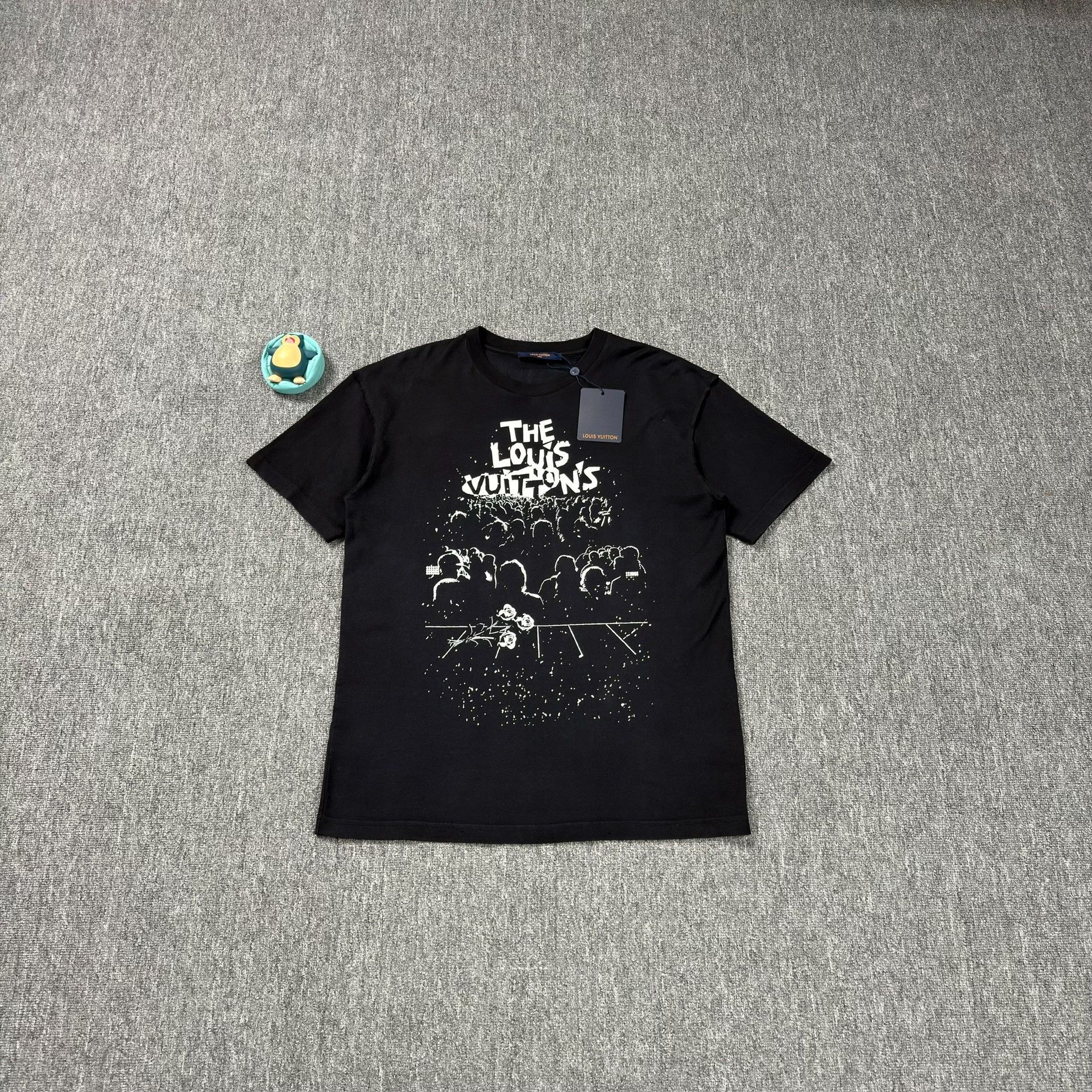 Louis Vuitton Louis Vuitton Concert Graphic T-Shirt Size M Size US M / EU 48-50 / 2 - 1 Thumbnail