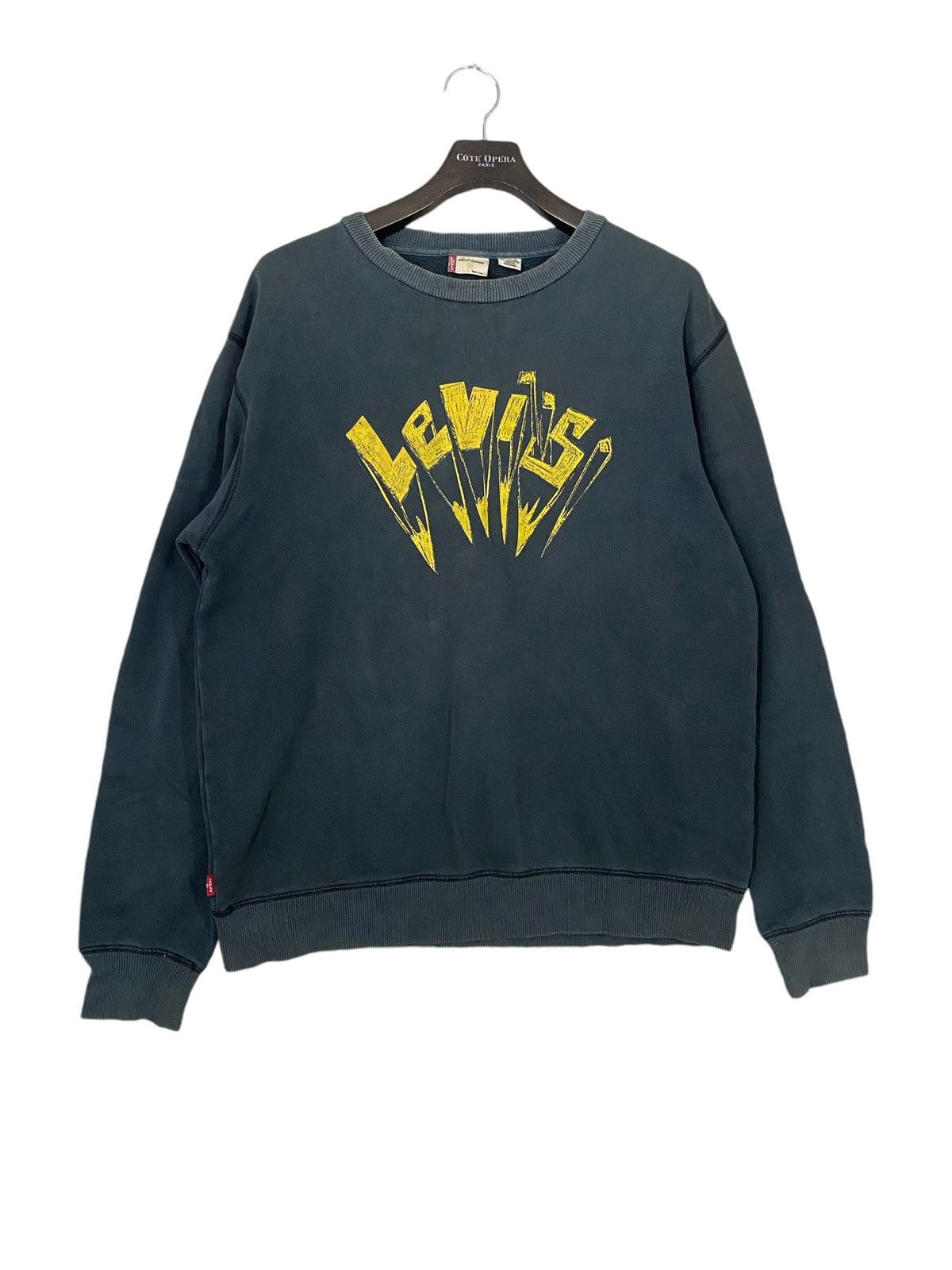 Levi's × Vintage ‼️vintage levis faded big logo Size US L / EU 52-54 / 3 - 1 Thumbnail