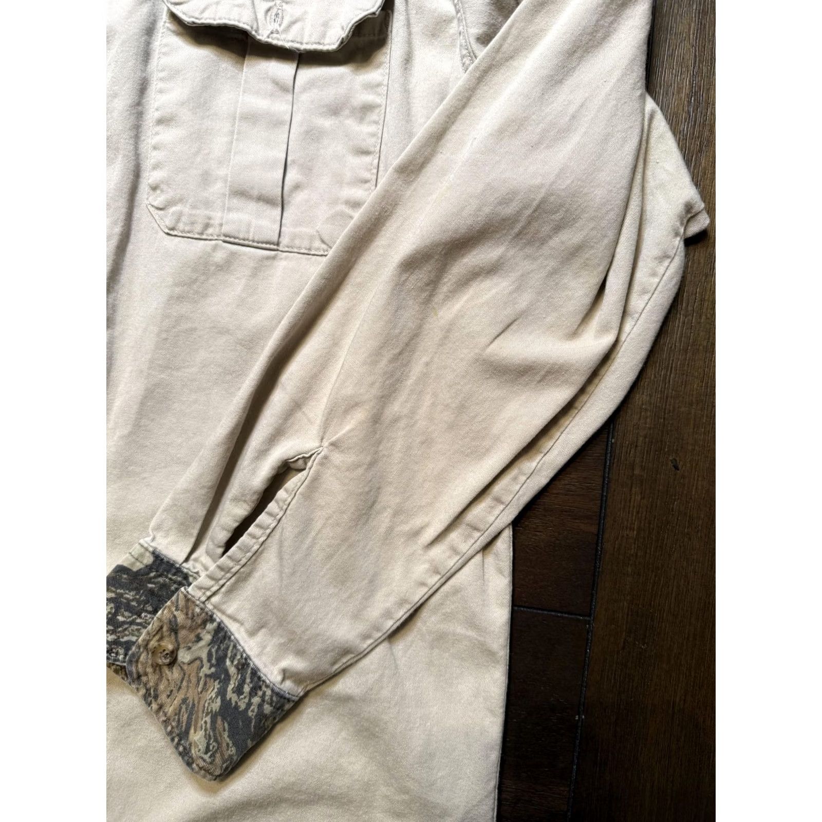 Realtree VINTAGE Team Realtree Shirt Mens Large Tan Camo Hunting Quilted Button-Up Made in USA Size US L / EU 52-54 / 3 - 5 Thumbnail