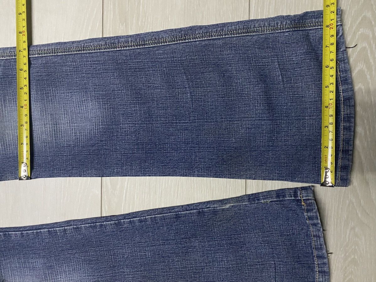 Japanese Brand Vintage Japanese Brand Distressed Faded Flare Soft Jeans Size US 30 / EU 46 - 15 Thumbnail