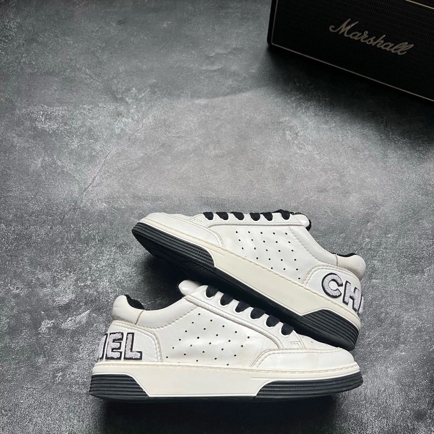 Chanel Chanel Black Lowtop Sneakers 35 Women Size US 5 / IT 35 - 1 Thumbnail