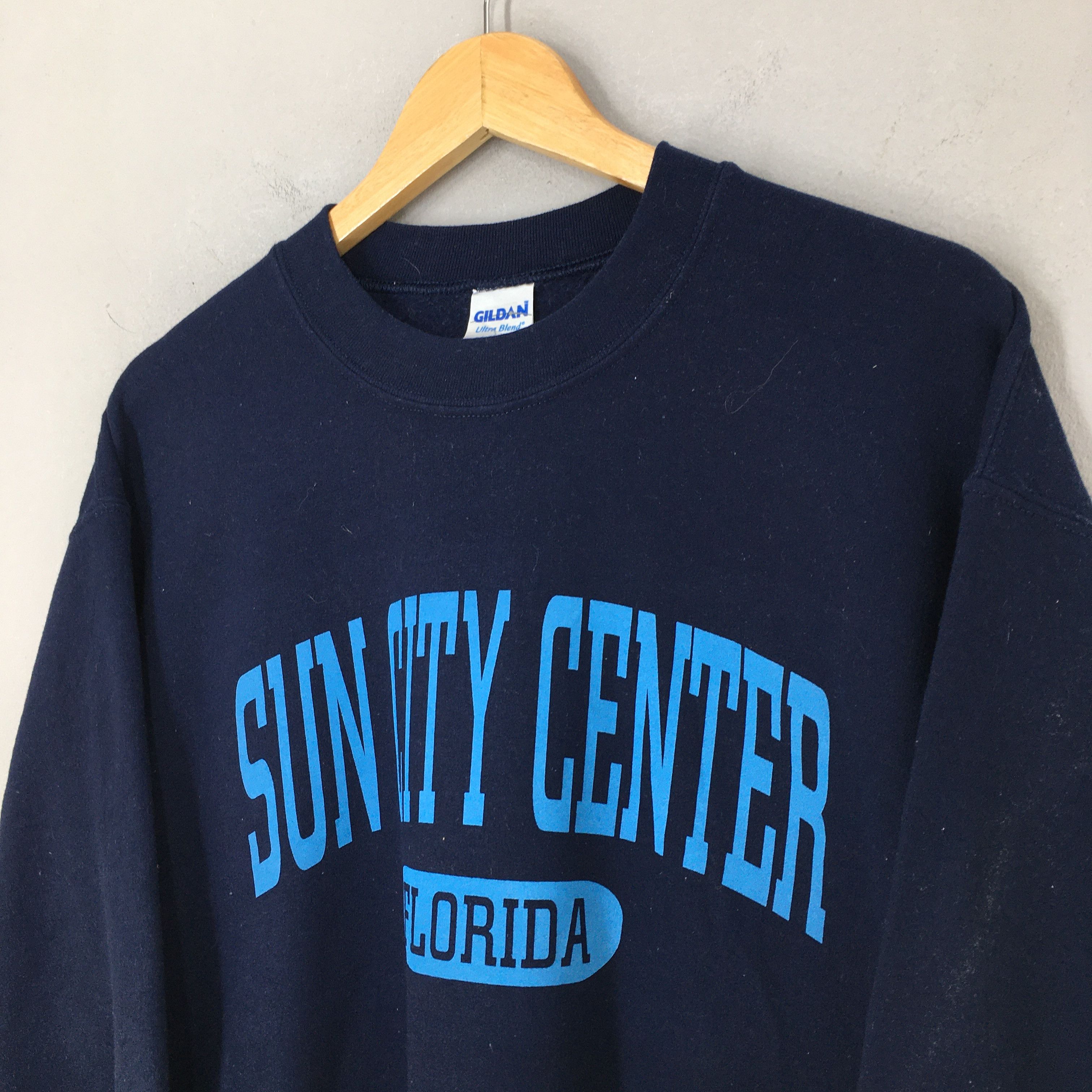 Gildan × Vintage Vintage Sun City Center Florida Blue Sweatshirt Medium Size US M / EU 48-50 / 2 - 3 Thumbnail