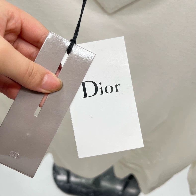 Dior Dior White Short Sleeve Embroidered Logo T-2505 Size US L / EU 52-54 / 3 - 5 Thumbnail