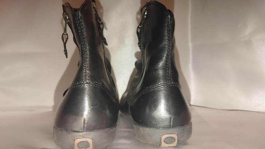 JOSEF SEIBAL Josef Seibel Naly 24 Rouched Soft Leather Booties Size 39 Size US 8.5 / IT 38.5 - 9 Thumbnail