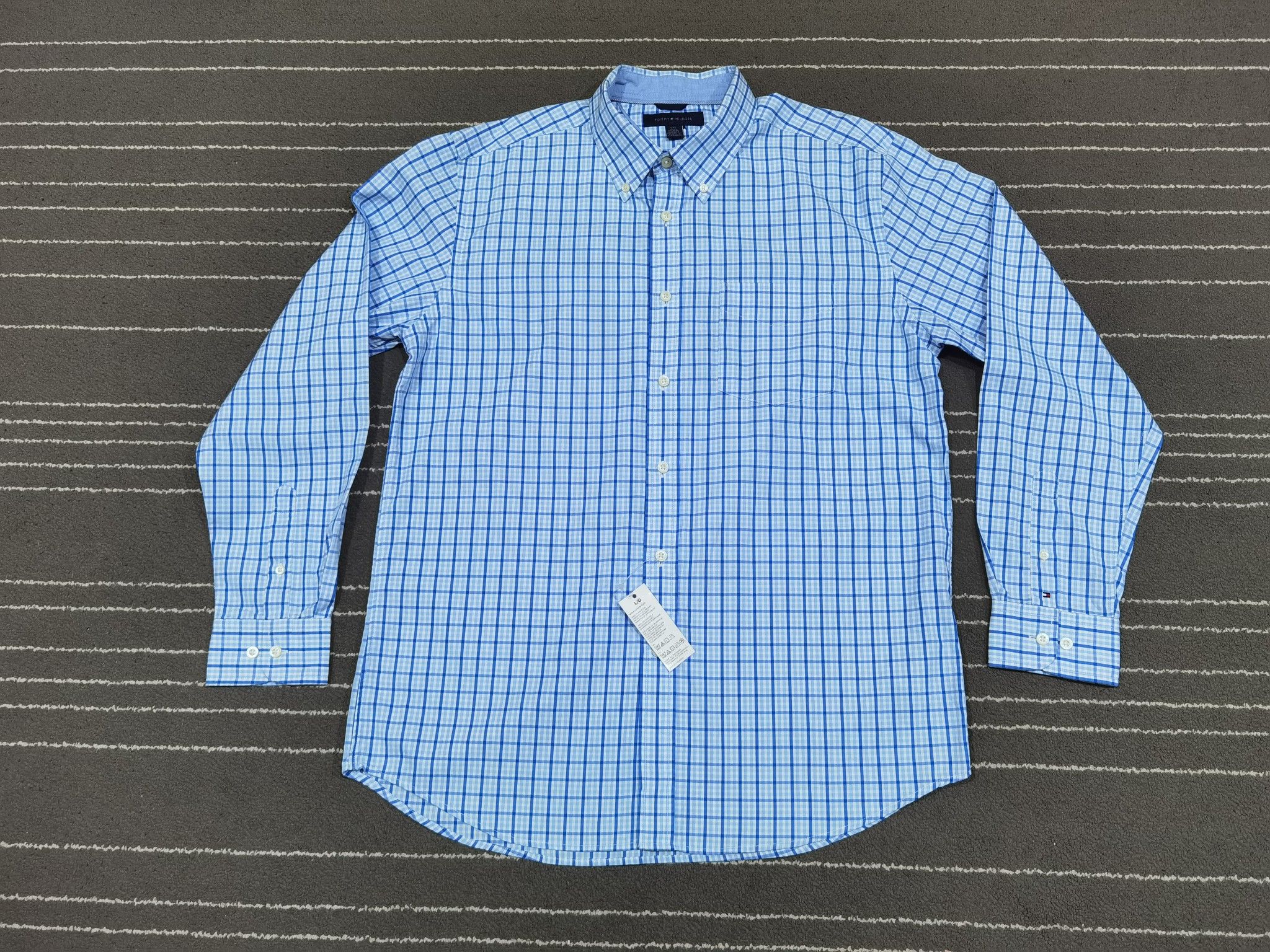 Tommy Hilfiger TOMMY HILFIGER button up new L 3473 Size US L / EU 52-54 / 3 - 1 Thumbnail