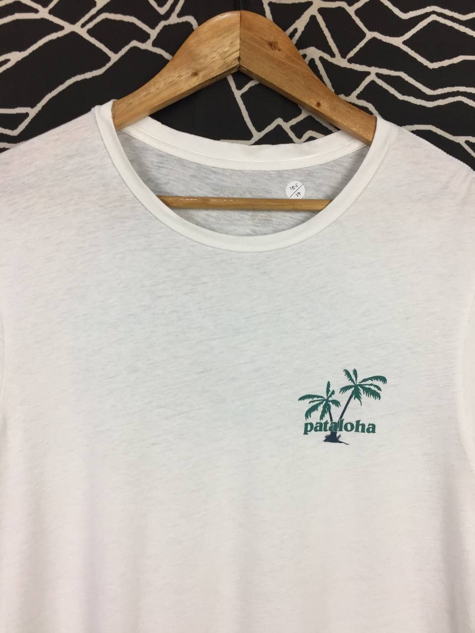 Patagonia Vtg Patagonia Pataloha Haleiwa Hawaii Graphic Tee Size US S / EU 44-46 / 1 - 8 Thumbnail