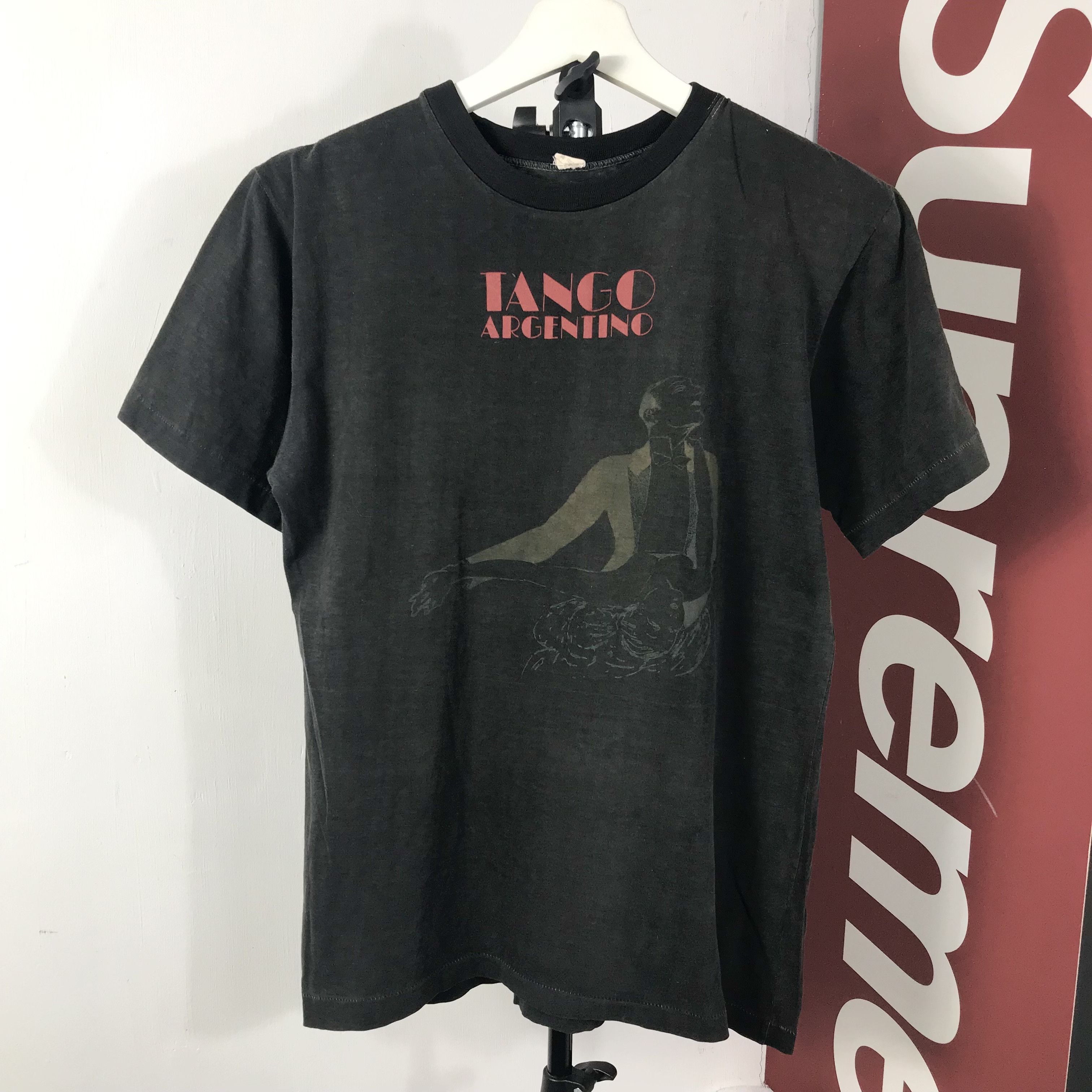 Band Tees Vintage 90s Tango Argentino Black Streetwear Tee Size US M / EU 48-50 / 2 - 1 Thumbnail