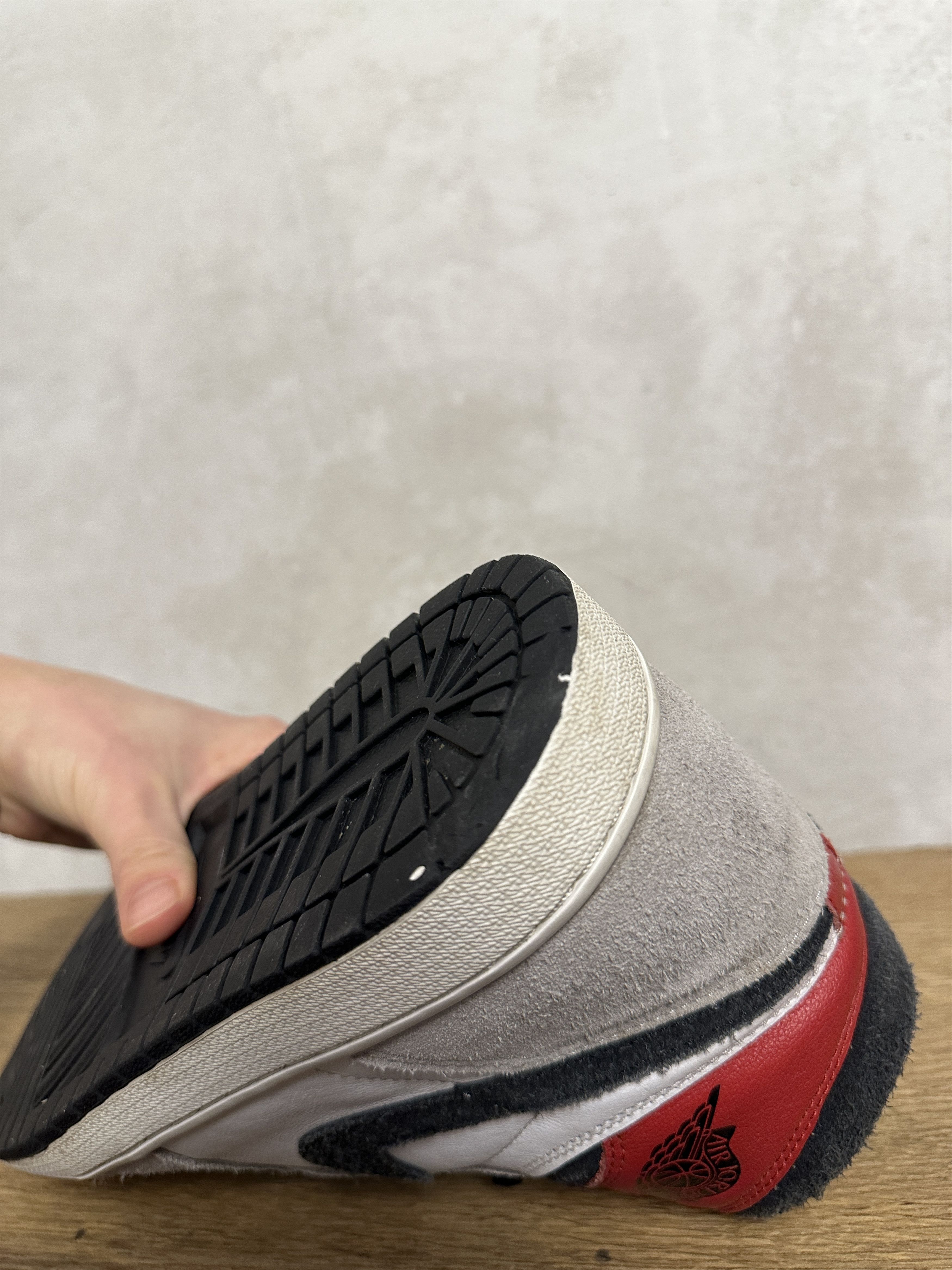 Jordan Brand Air Jordan 1 Retro High OG Particle Grey Size US 10.5 / EU 43-44 - 7 Thumbnail