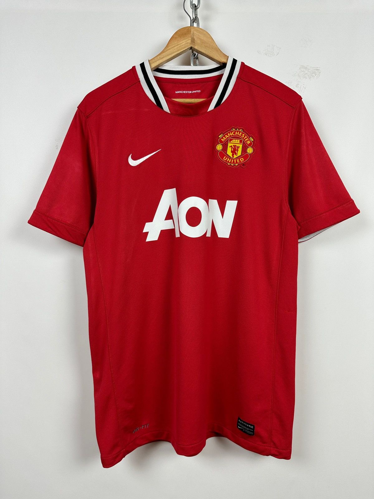 Nike 2011/12 Nike Manchester United Home Soccer Jersey Size US L / EU 52-54 / 3 - 1 Thumbnail