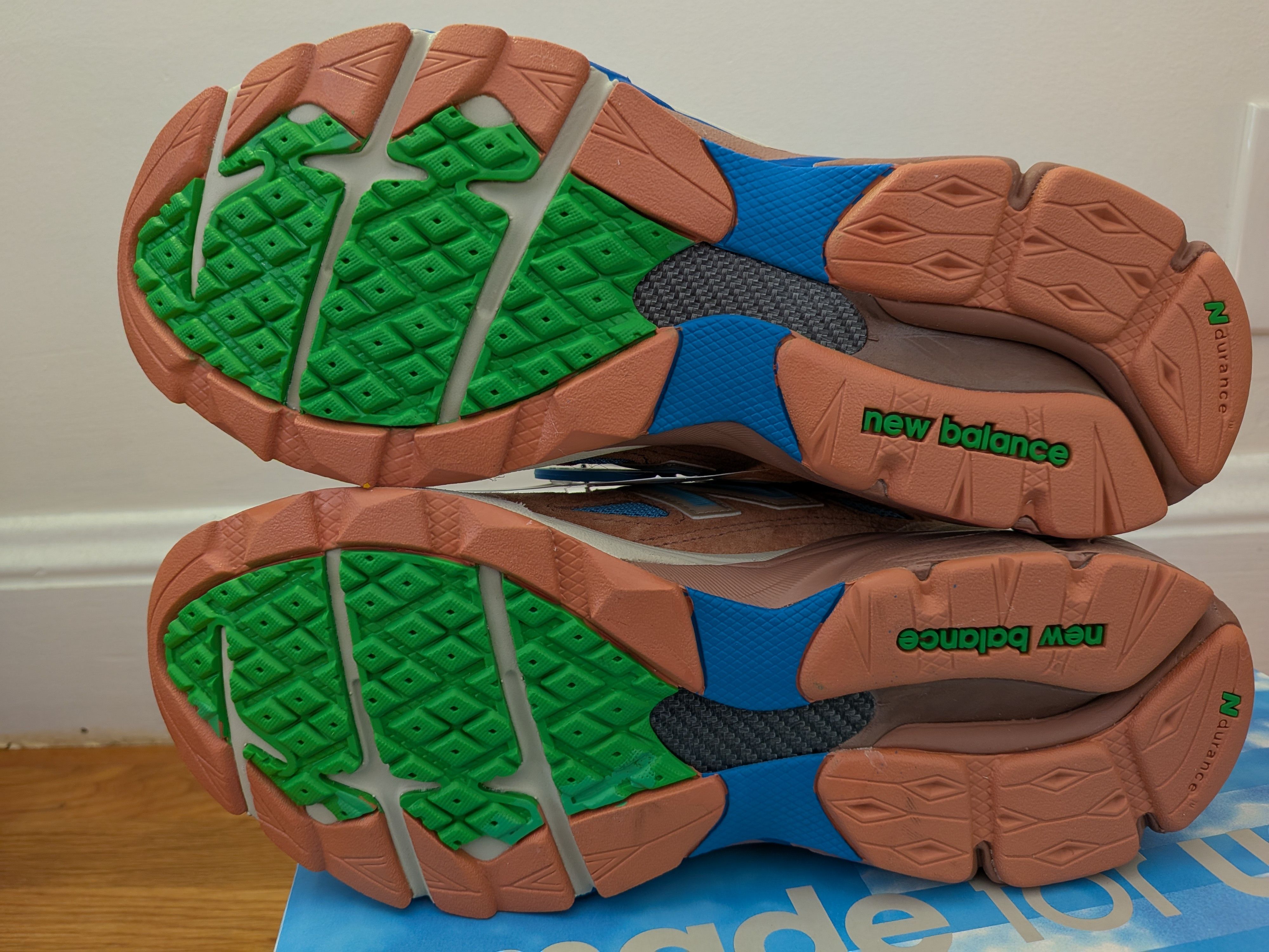 Joe Freshgoods × New Balance Joe Fresh Goods x New Balance 990v3 "Outside Clothes" Size US 8 / EU 41 - 6 Thumbnail