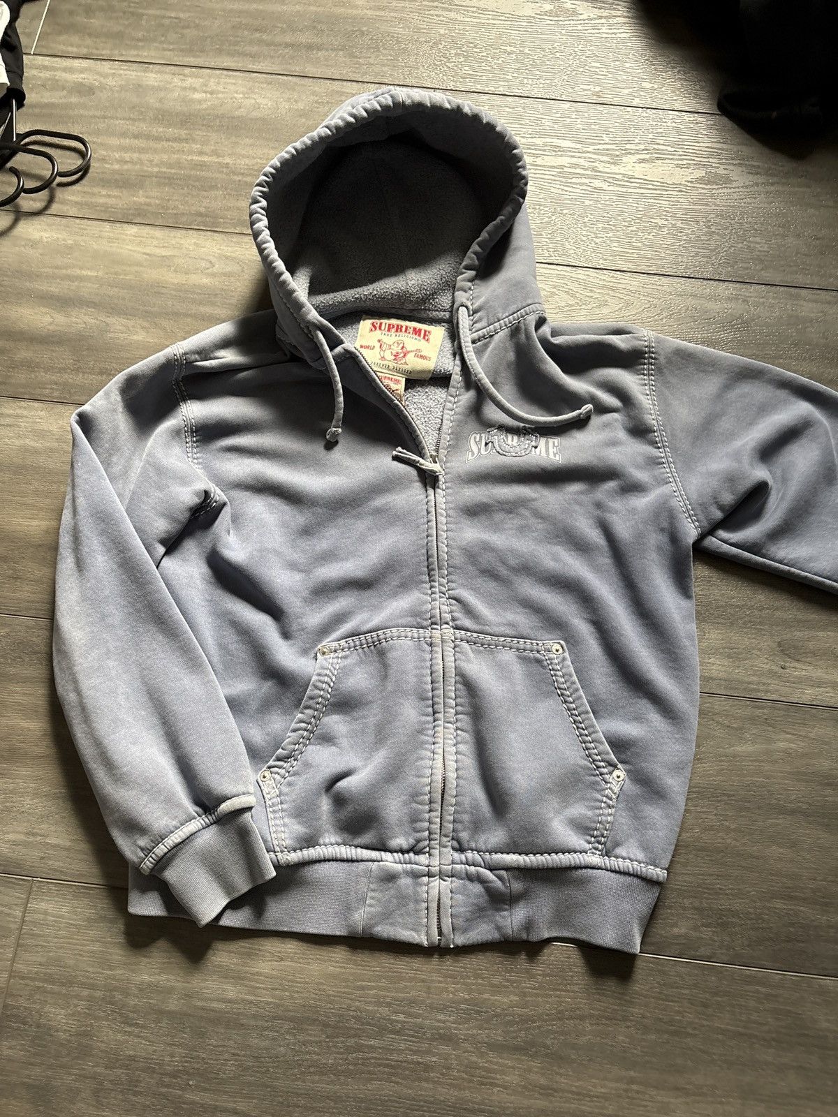 Supreme Spellout Quilted Lightweight Down Jacket - light