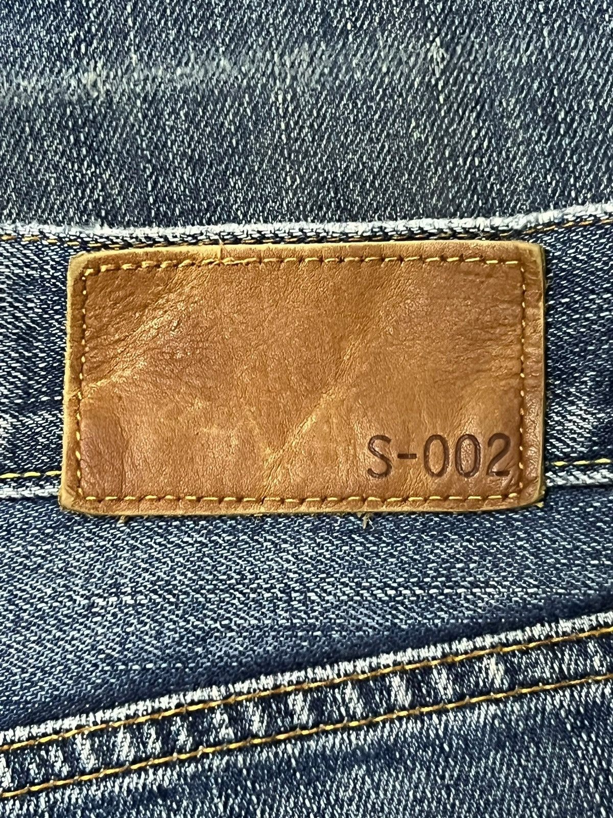 Uniqlo Loose Uniqlo S-002 Vintage Japan - Faded Mud Wash Jeans Size US 35 - 12 Thumbnail