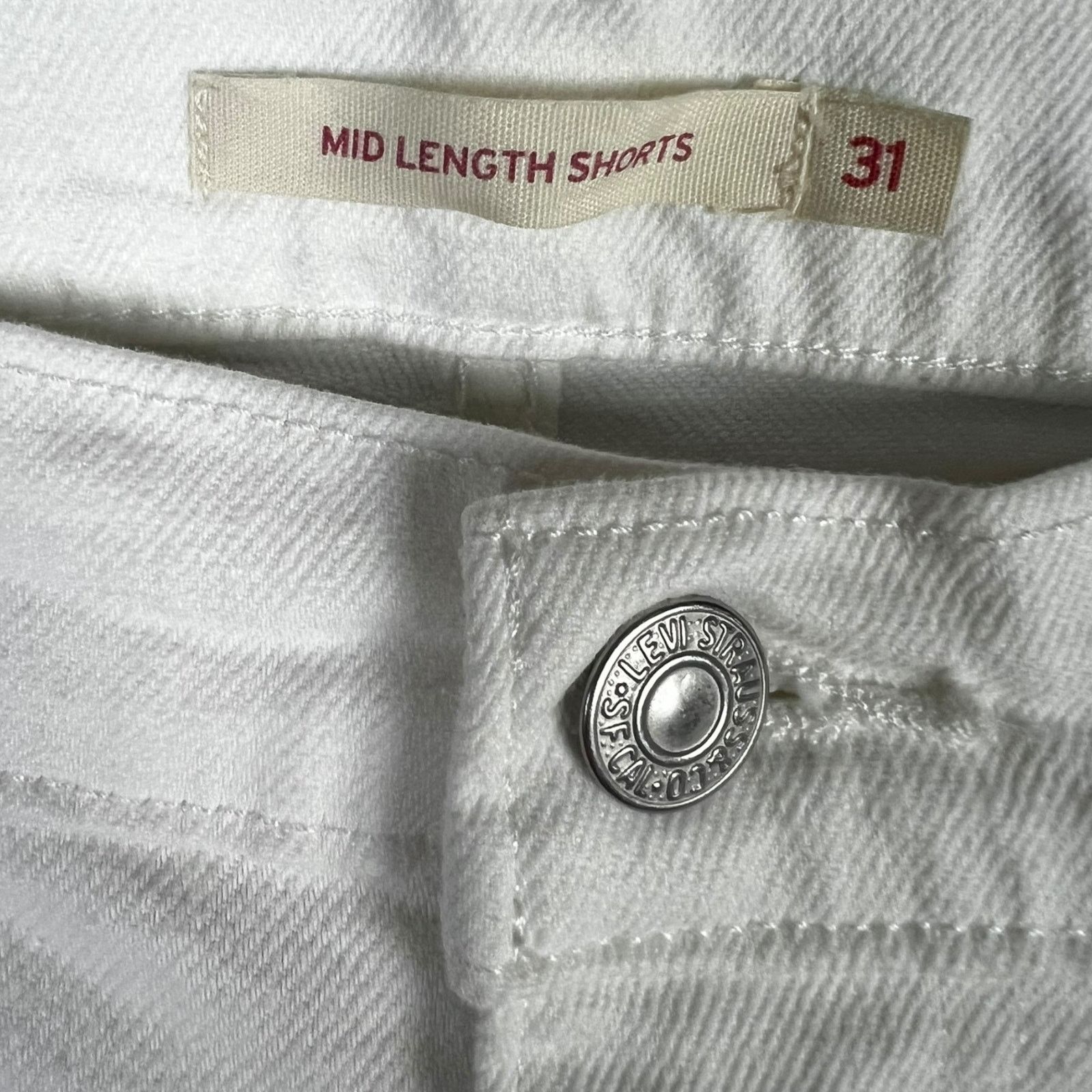 Levi's Levi's Women's 31 Mid Length White Summer 4" Jean Shorts Size 31" - 3 Thumbnail