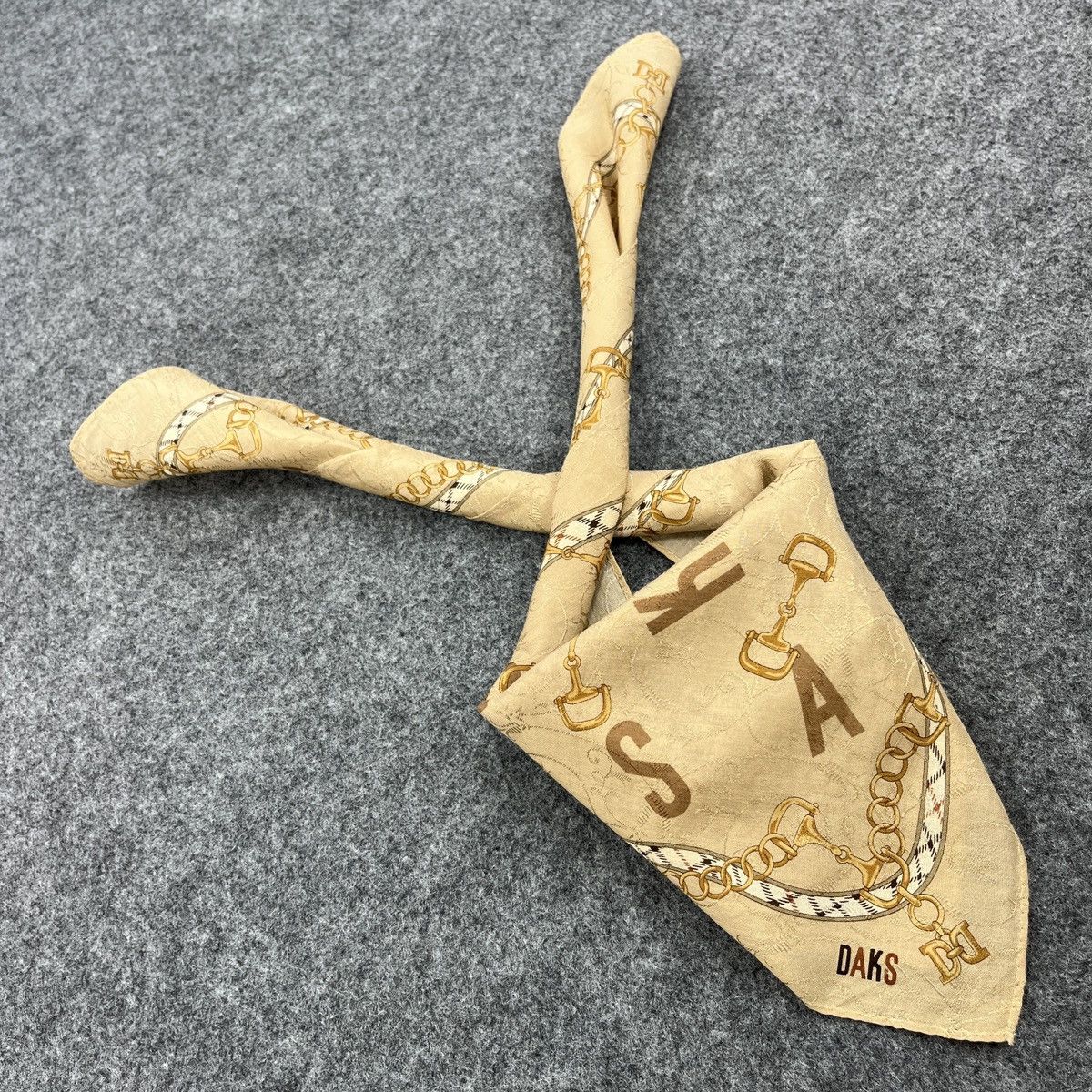 DAKS Daks Handkerchief / Bandana / Neckerchief B1733 Size ONE SIZE - 7 Thumbnail