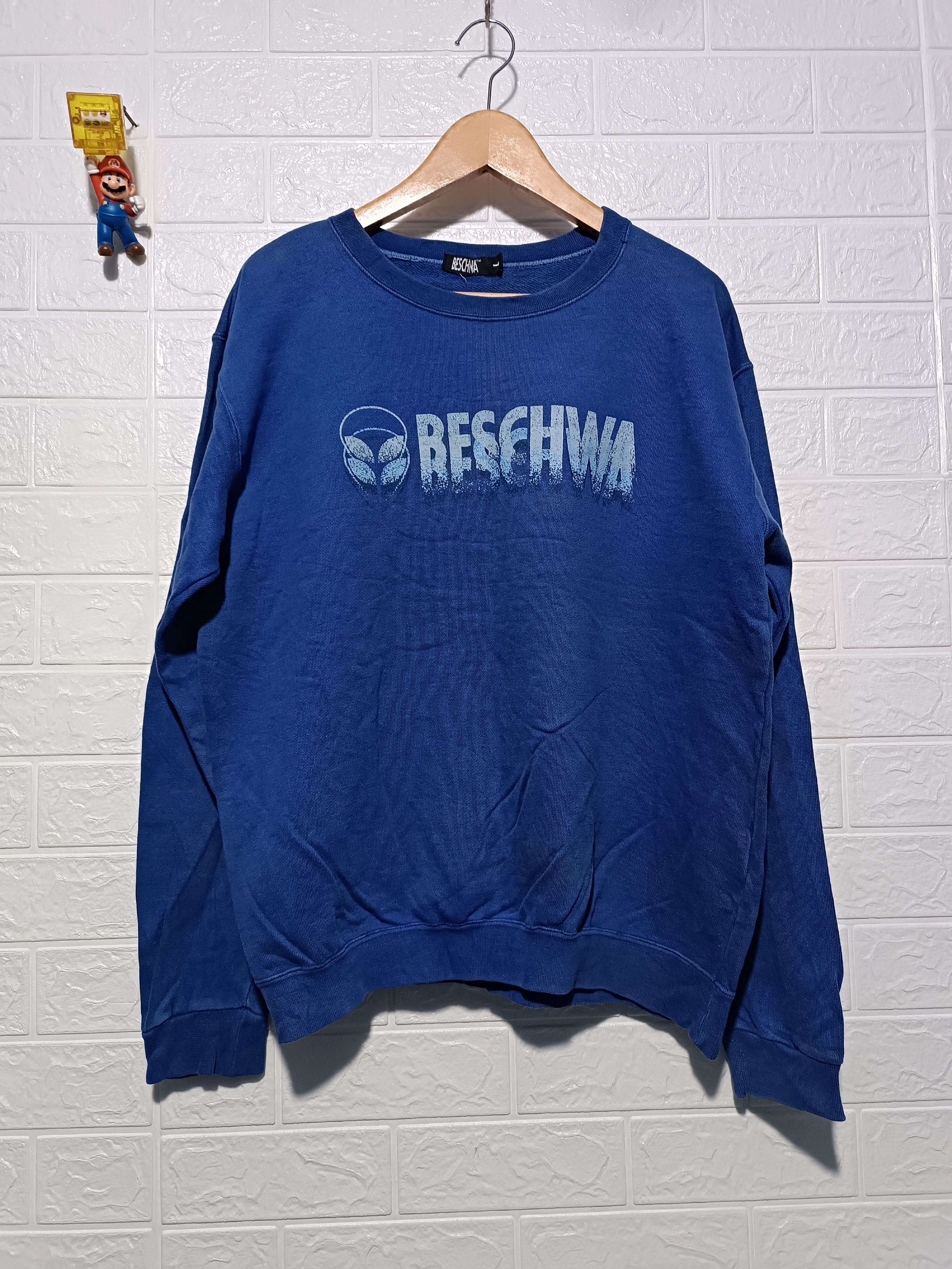 Vintage Vintage Beschwa Alien Skateboard Sweatshirt Crewneck Size US L / EU 52-54 / 3 - 1 Thumbnail