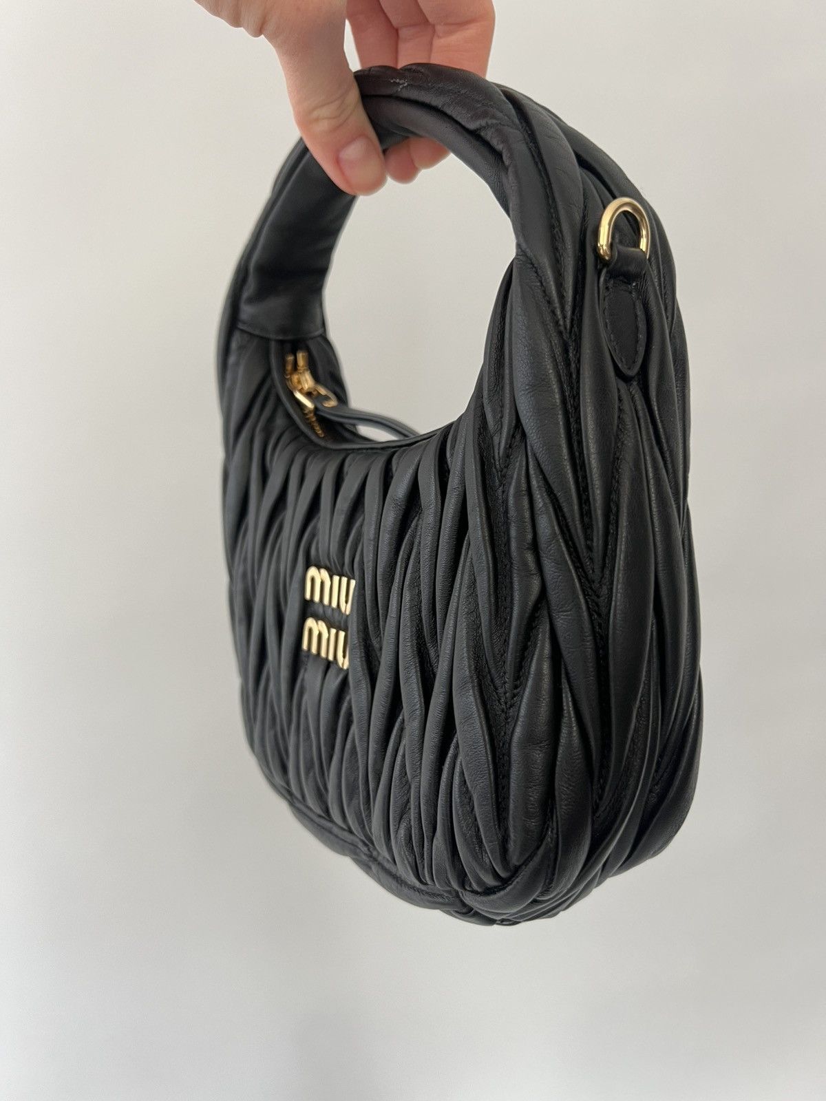 Miu Miu Miu Miu Wander matelassé nappa leather hobo bag in black Size ONE SIZE - 3 Thumbnail