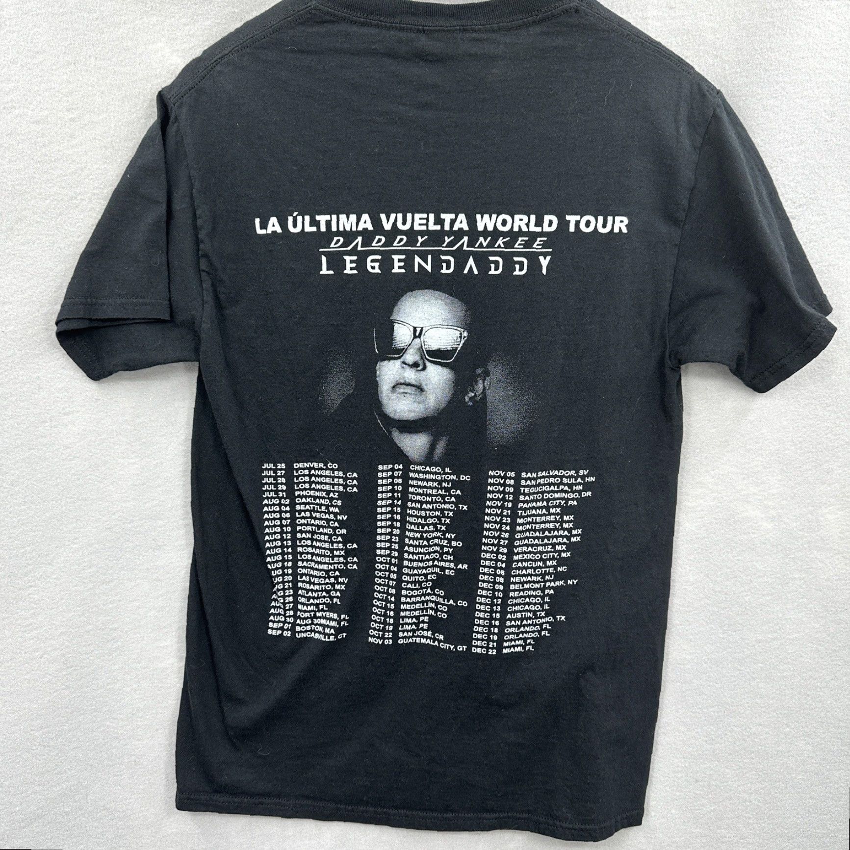 Vintage Daddy Yankee T-Shirt Mens S Black Legendaddy Concert La Ultima Vuelta Tour Size US S / EU 44-46 / 1 - 3 Thumbnail