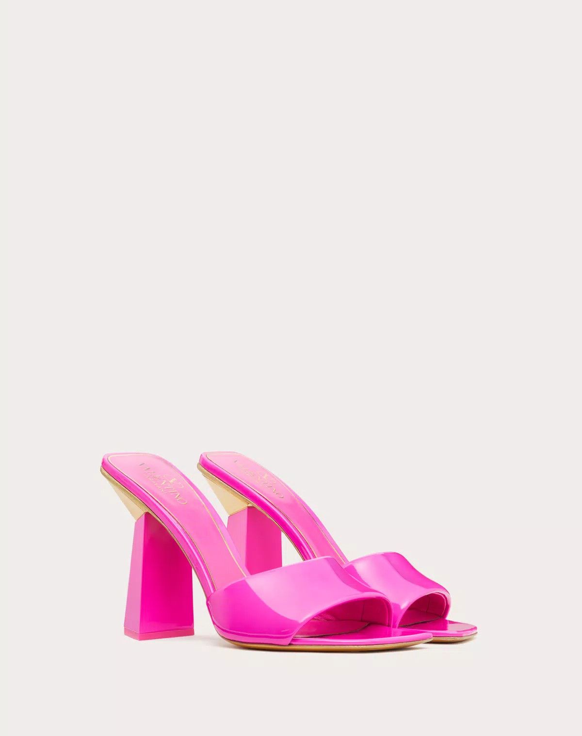Valentino o1s1wg111125 One Stud Hyper Leather Slide Sandal in Pink Size US 9.5 / IT 39.5 - 2 Thumbnail