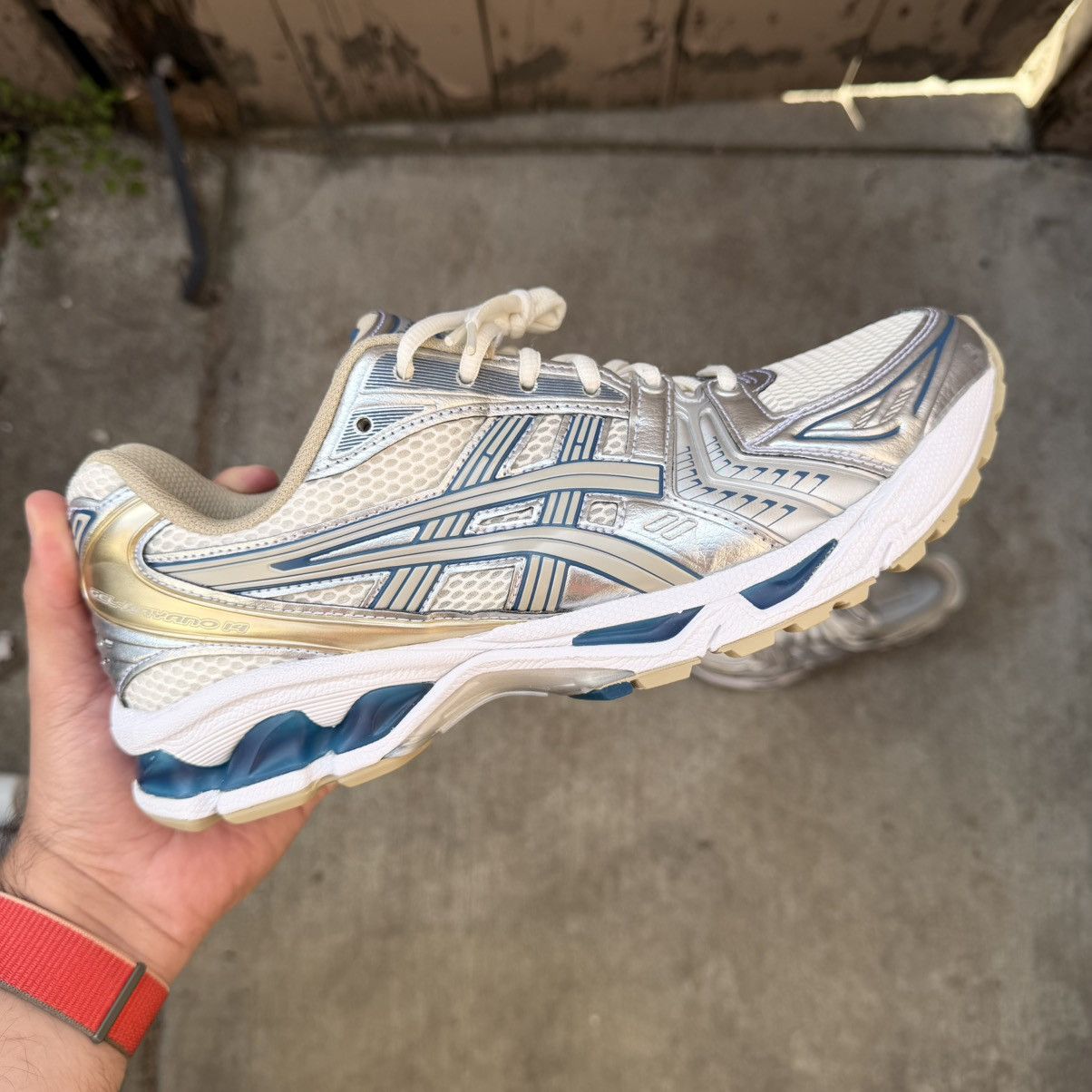 Asics Asics Gel Kayano 14 Cream Pure Silver Size US 9.5 / EU 42-43 - 1 Thumbnail