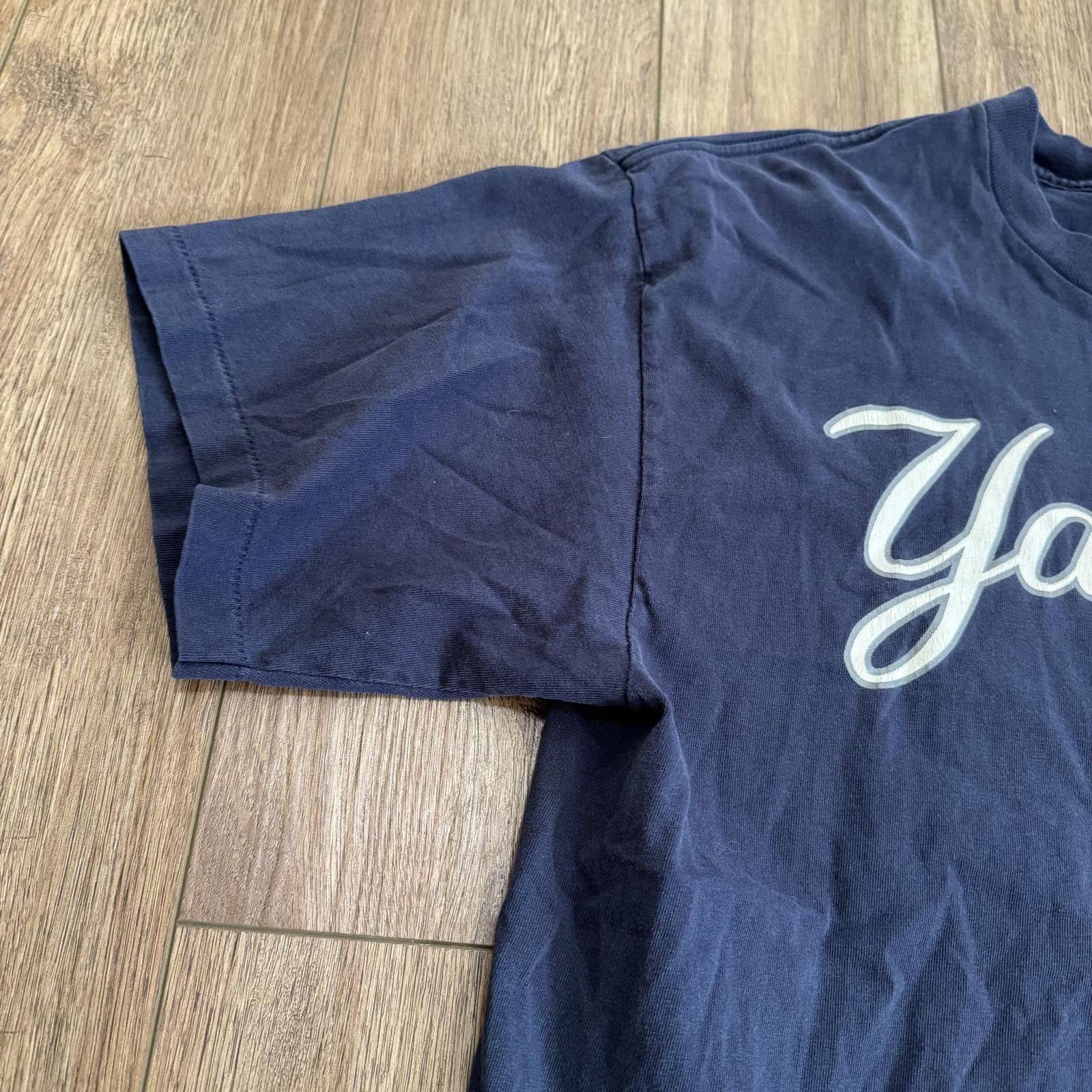 Majestic Vintage 90s Derek Jeter New York Yankees Majestic Shirt Size US XL / EU 56 / 4 - 9 Thumbnail