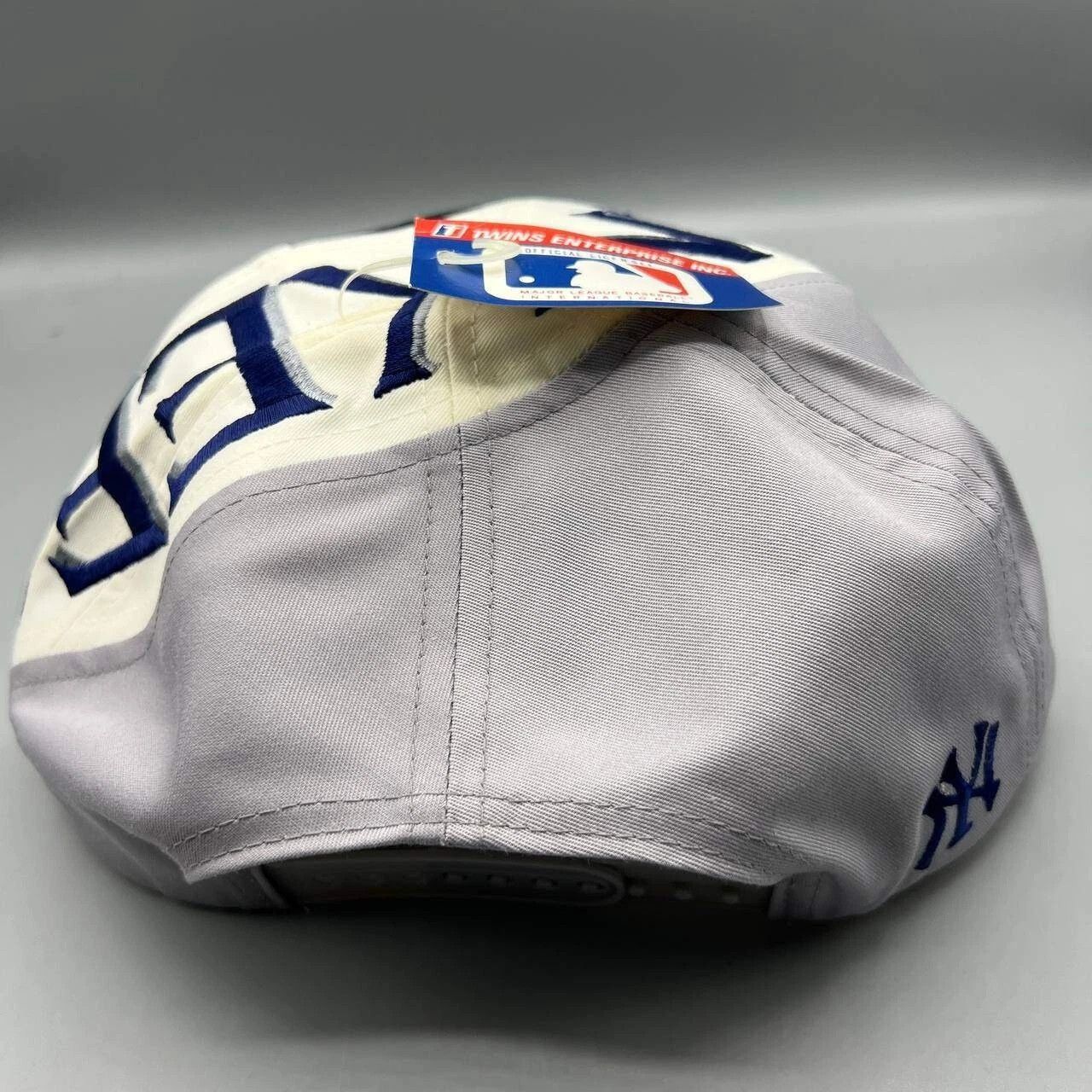 Twins Enterprise Inc. × Vintage New York Yankees Hat Men Twins Enterprise MLB Snap Back Cap Size ONE SIZE - 6 Thumbnail