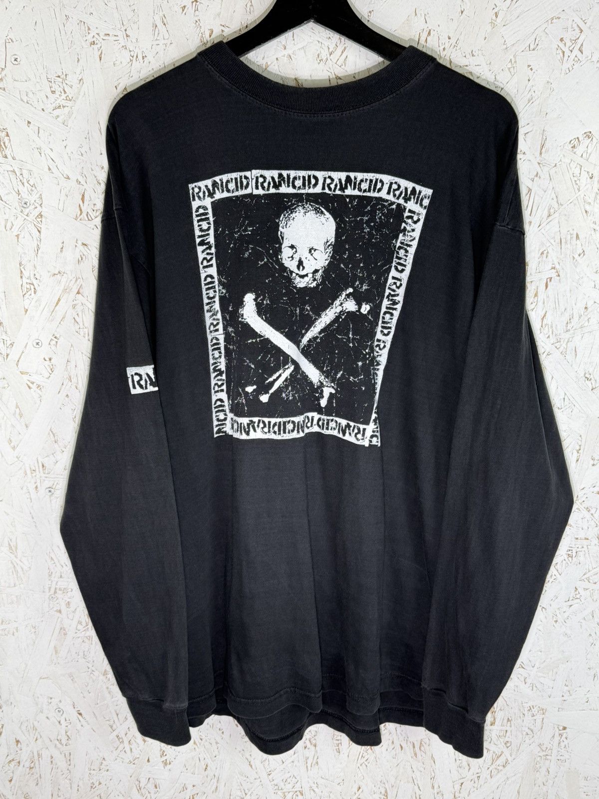 Band Tees Vintage Rancid 2000 Skull Punk Rock Hardcore Long Sleeve XL Size US XL / EU 56 / 4 - 1 Thumbnail
