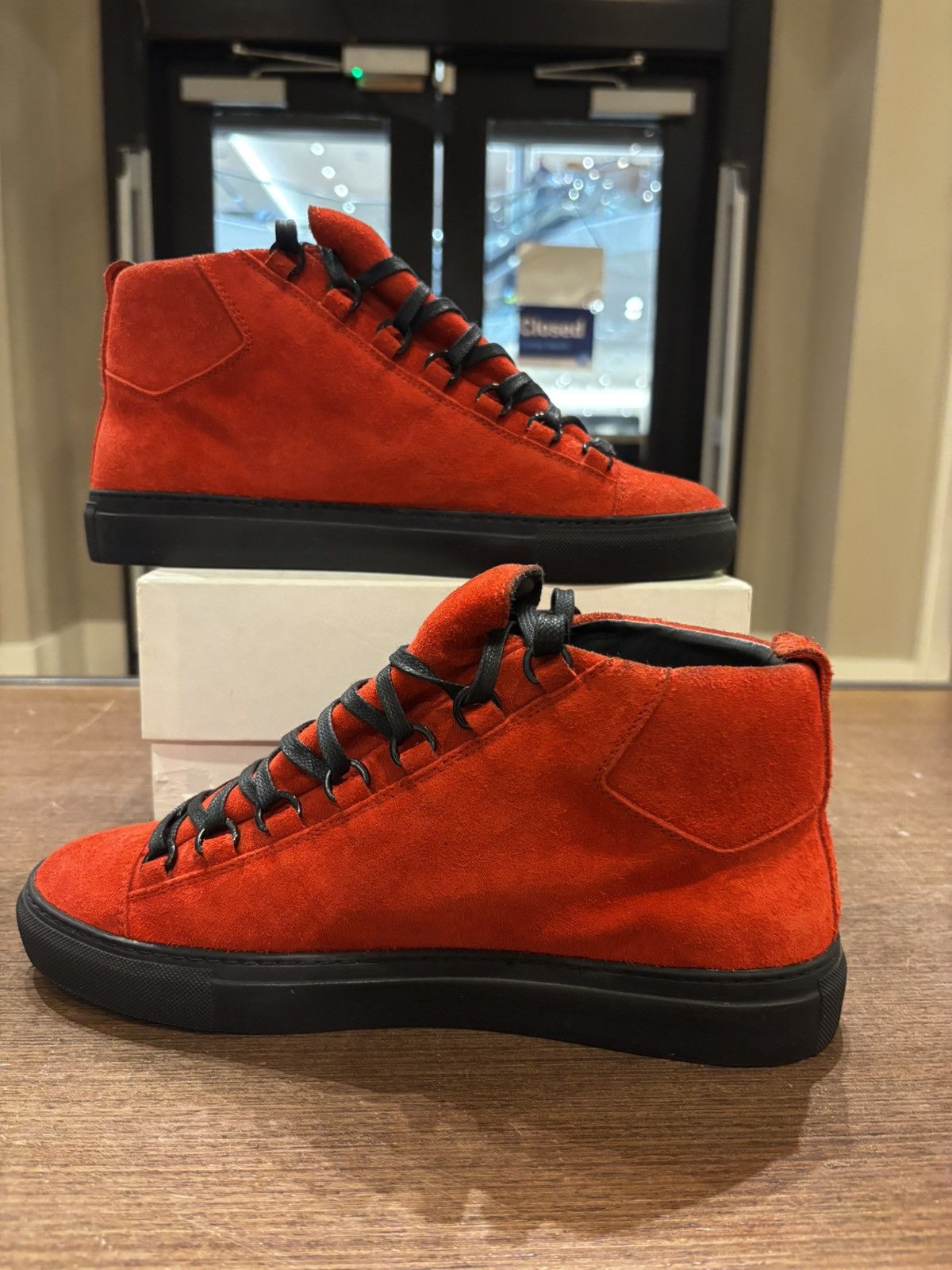 Balenciaga Balenciaga Arena Suede Red Size US 7 / EU 40 - 2 Thumbnail