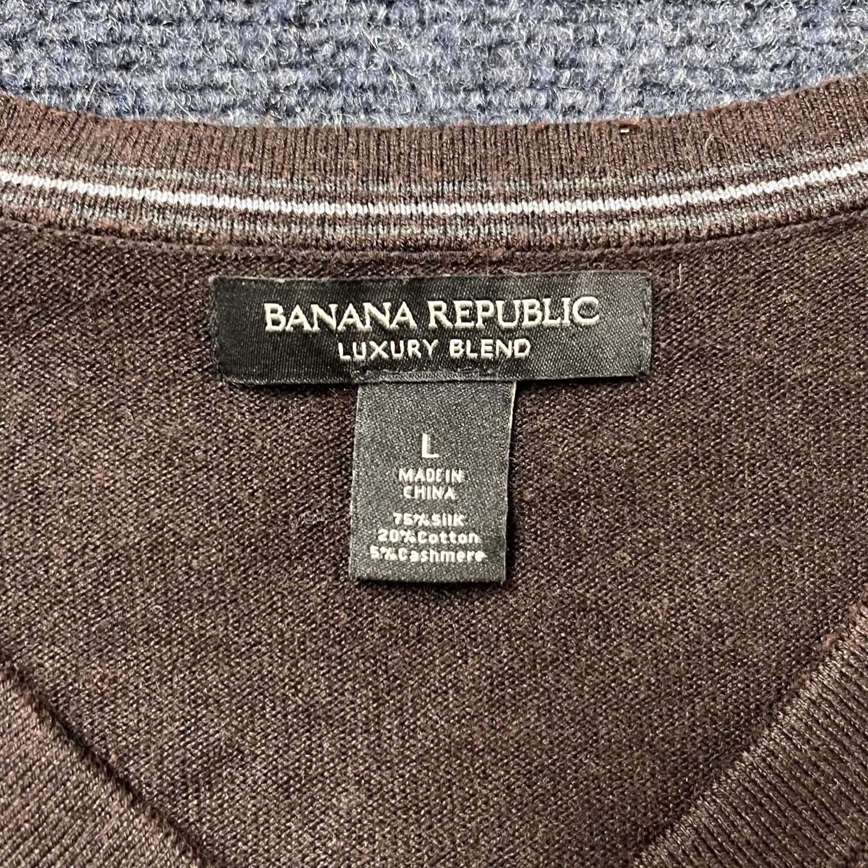 Banana Republic Banana Republic Sweater Mens Large Brown V-Neck Luxury Blend Silk Cashmere Knit Size US L / EU 52-54 / 3 - 2 Thumbnail