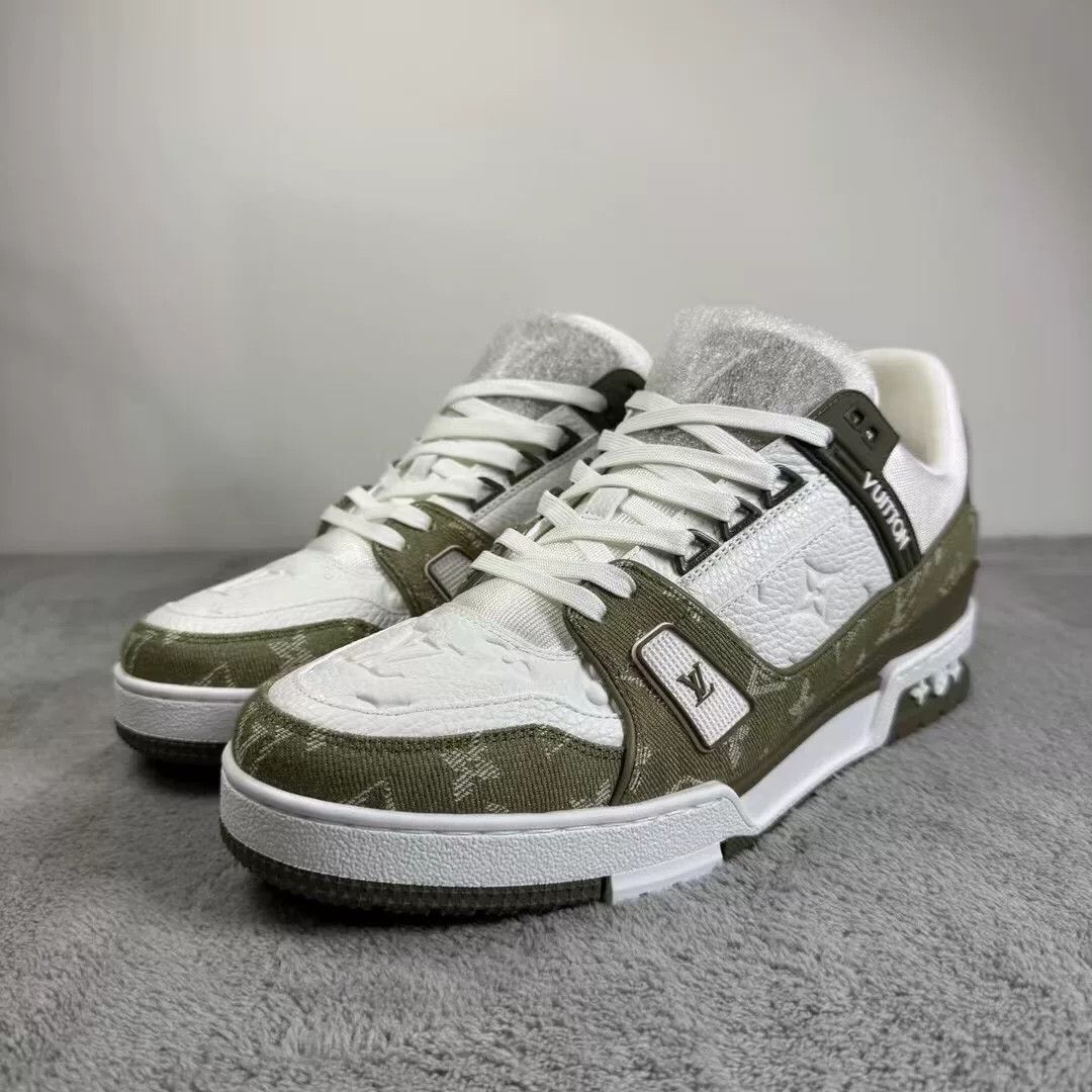 Louis Vuitton louis vuitton trainer sneakers in green Size US 9.5 / EU 42-43 - 1 Thumbnail