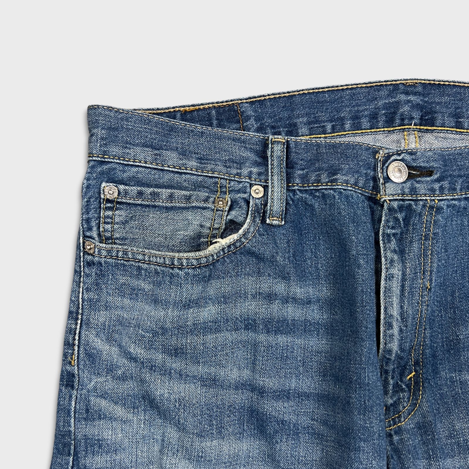 Levi's × Vintage Levi's 514 Jeans 36x34 Blue Straight Fit Faded Denim Pants Size US 36 / EU 52 - 4 Thumbnail