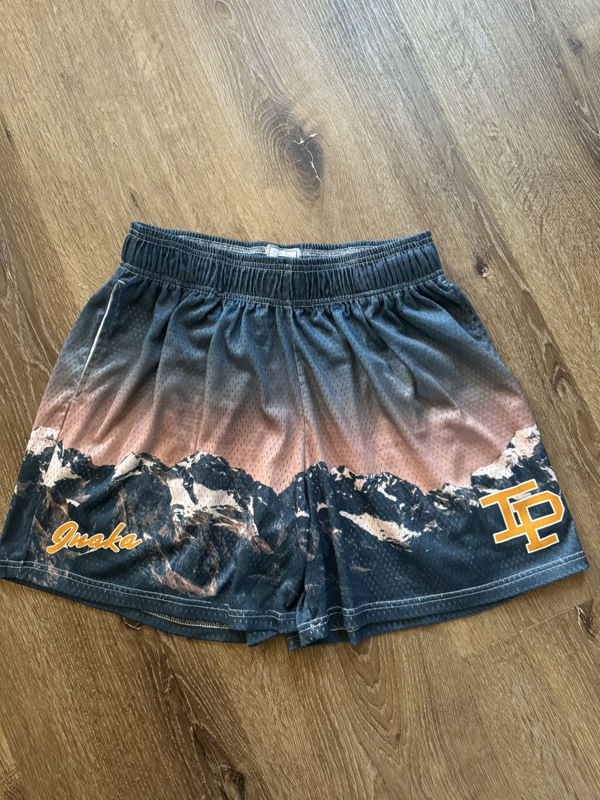 Bundle inaka shorts store