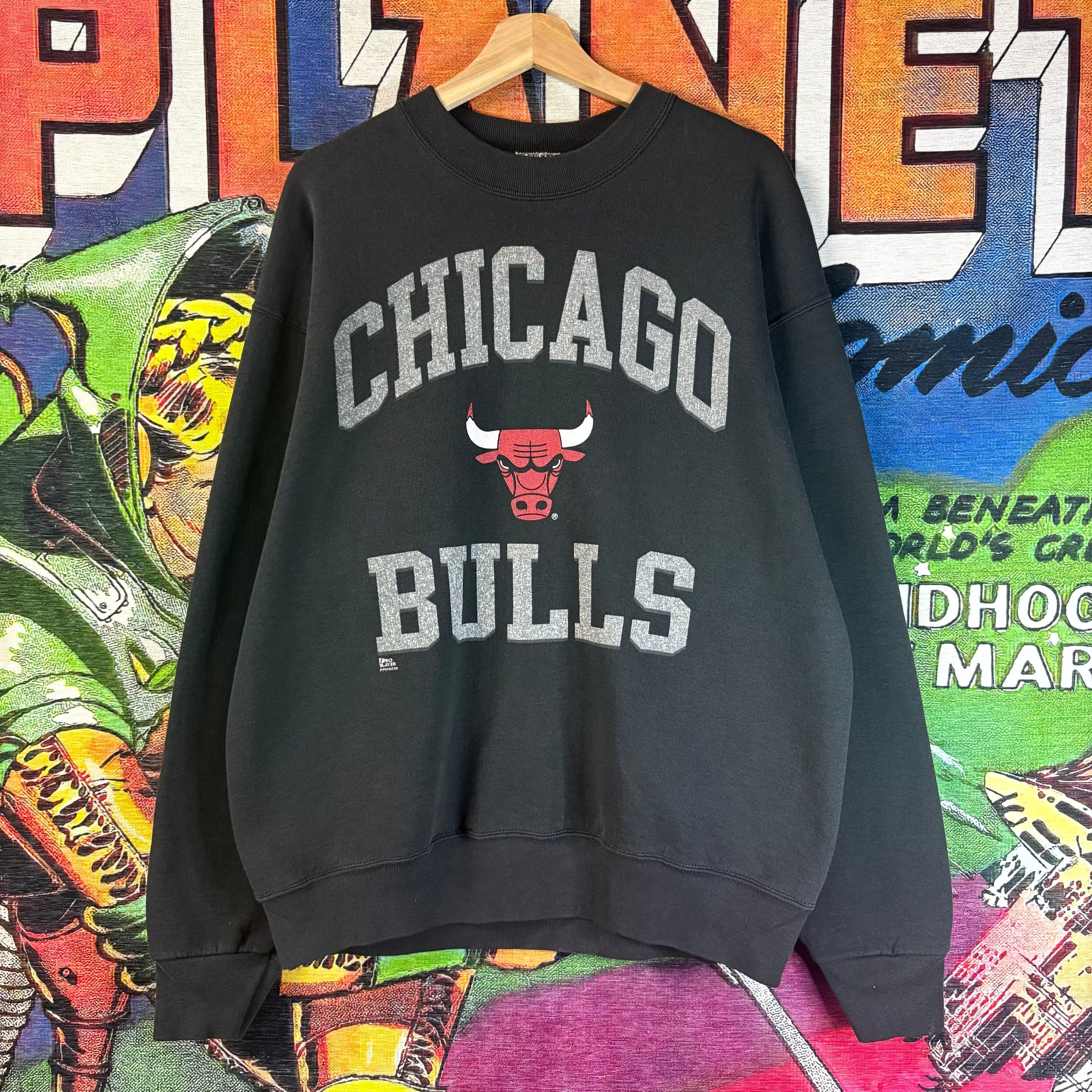 NBA Vintage 90’s Pro Player Chicago Bulls NBA Sweatshirt Size XL Size US XL / EU 56 / 4 - 1 Thumbnail