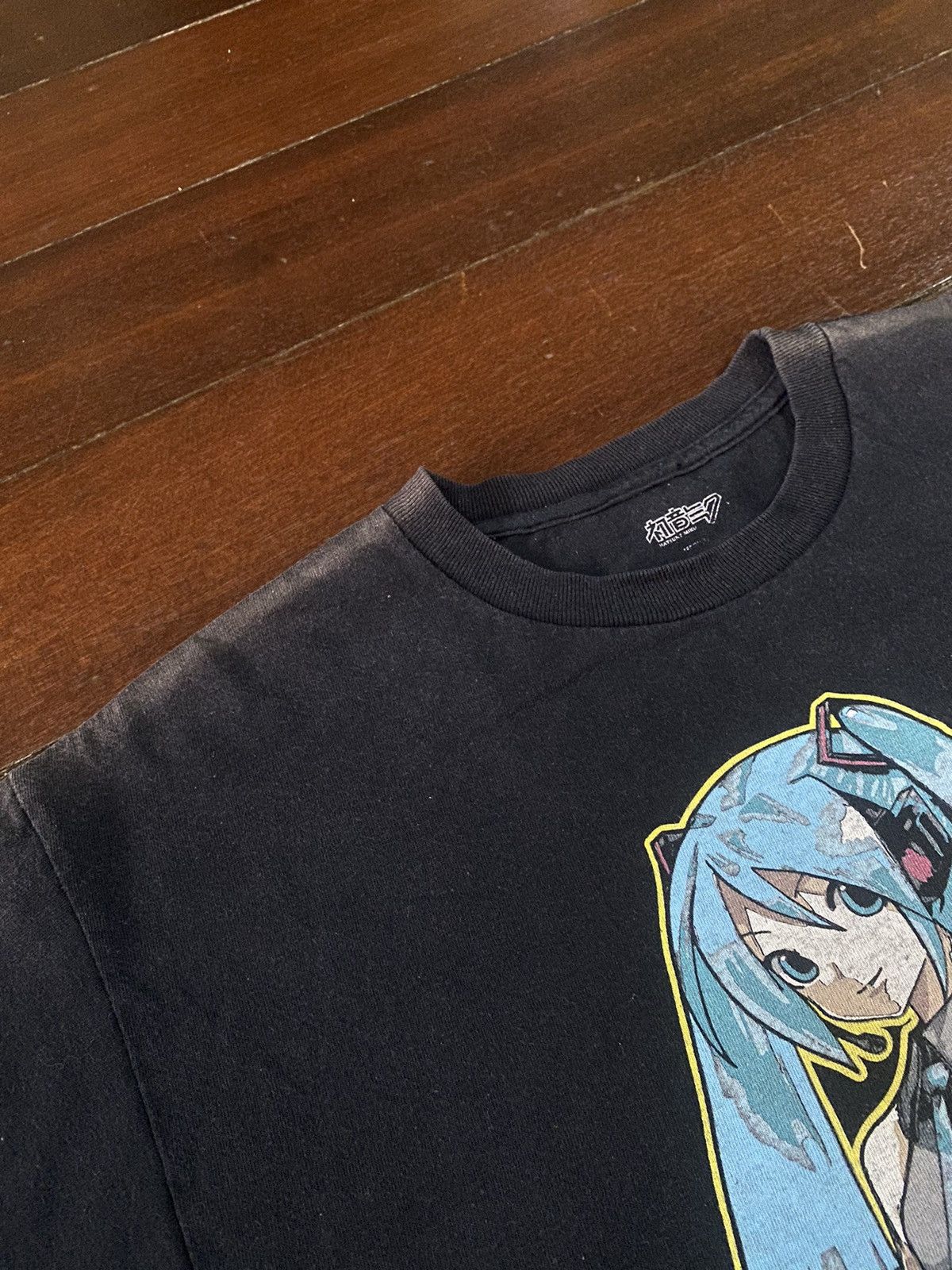 Anime × Vintage Rare hatsune miku anime manga sun faded Size US M / EU 48-50 / 2 - 5 Thumbnail