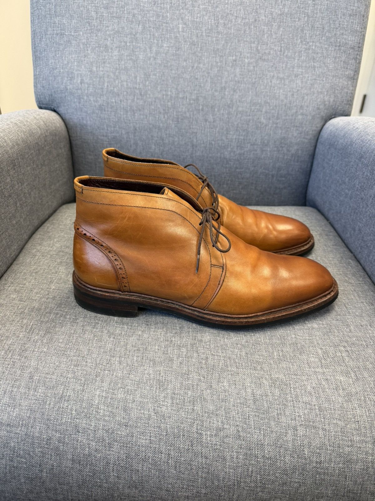 Allen Edmonds FINAL PRICE DROP Chukka Boot in Walnut Calfskin Size US 9 / EU 42 - 4 Thumbnail