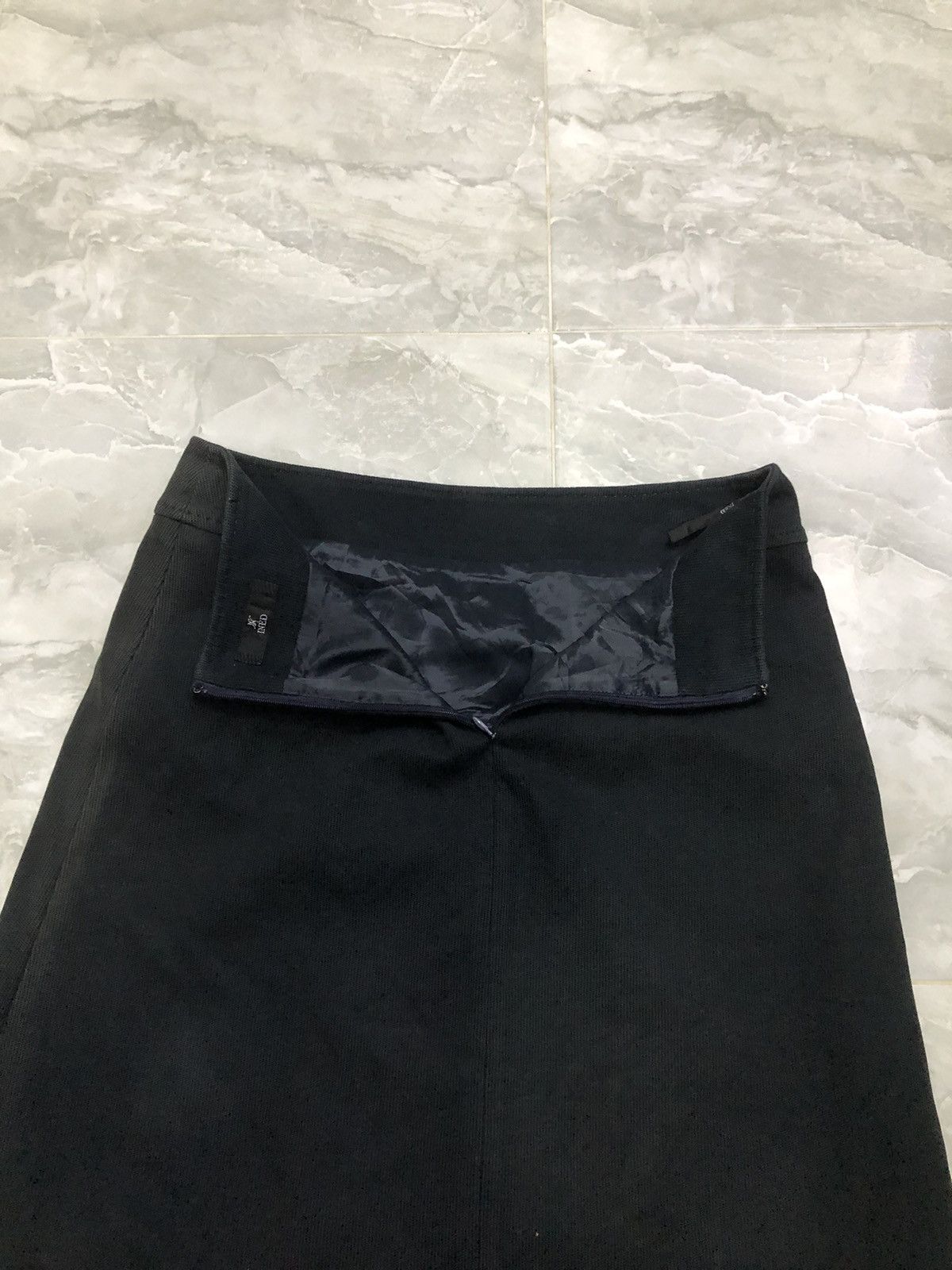 Yohji Yamamoto Ined by Yohji Yamamoto Black Skirt Minimalist Size 27" / US 4 / IT 40 - 2 Thumbnail