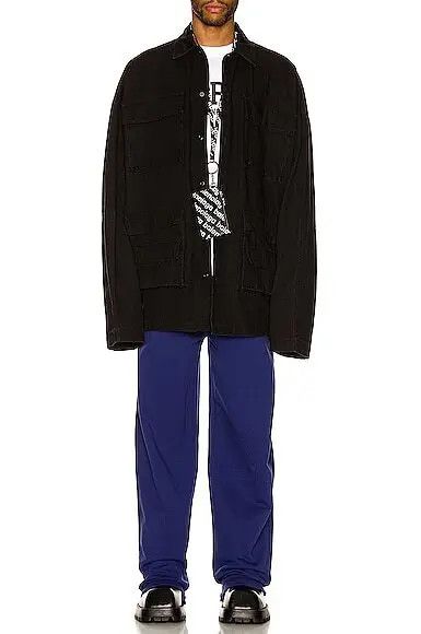 Balenciaga o1la1rc1a1124 BB Corp Cargo Shirt in Black Size US S / EU 44-46 / 1 - 4 Thumbnail