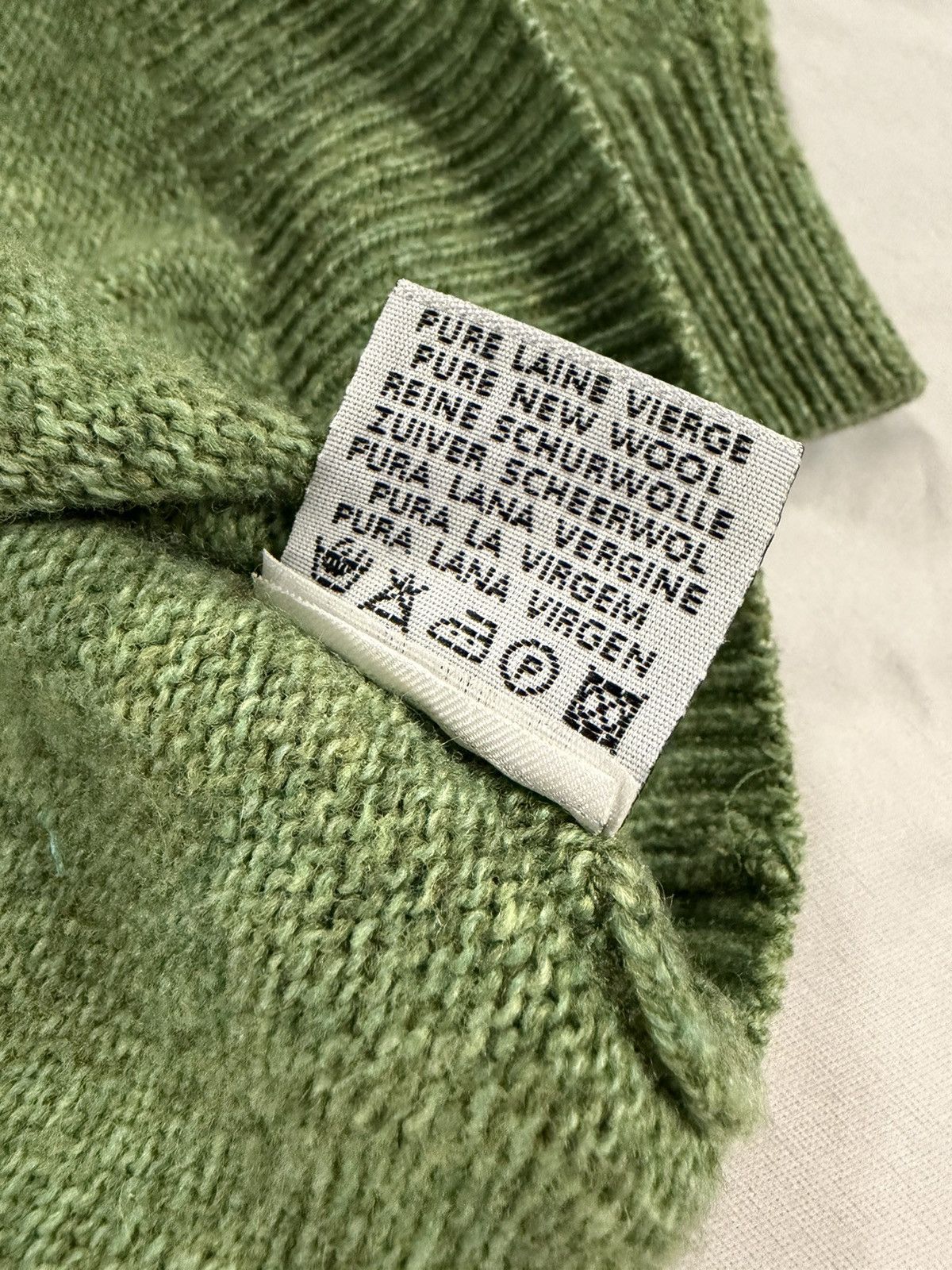 Lacoste Vintage Lacoste Knit Sweater V Neck Pullover Size 7 / L Size US L / EU 52-54 / 3 - 9 Thumbnail