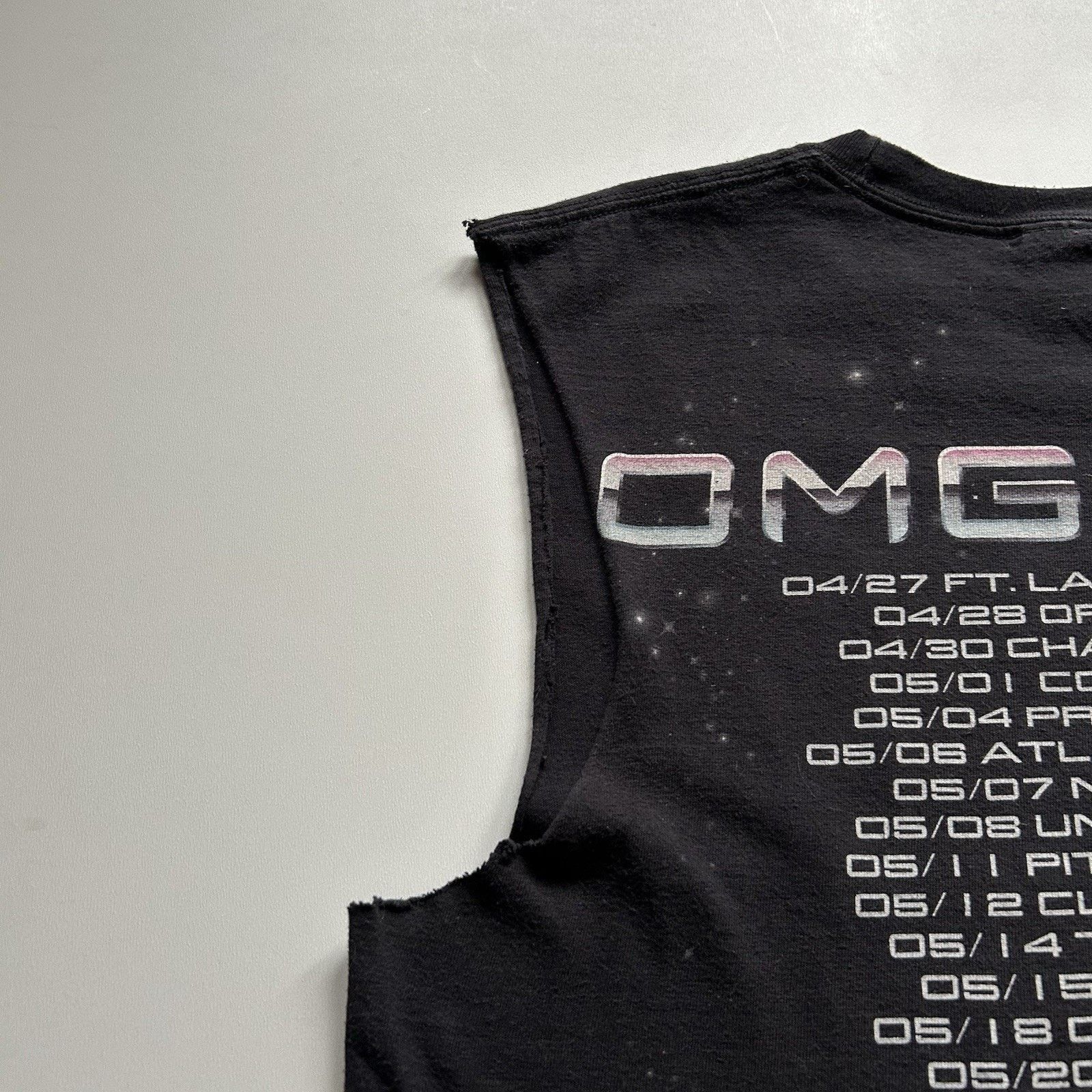 Band Tees × Hanes × Vintage 2011 Usher OMG Tour Sleeveless Shirt Medium Tank Top RnB Size US M / EU 48-50 / 2 - 6 Thumbnail