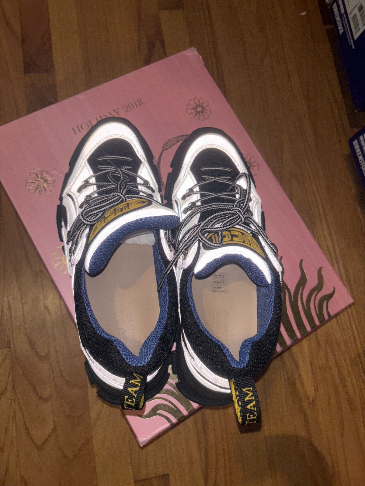 Gucci Gucci reflective flashtrack size 9 special edition box 2018 Size US 9 / EU 42 - 5 Thumbnail