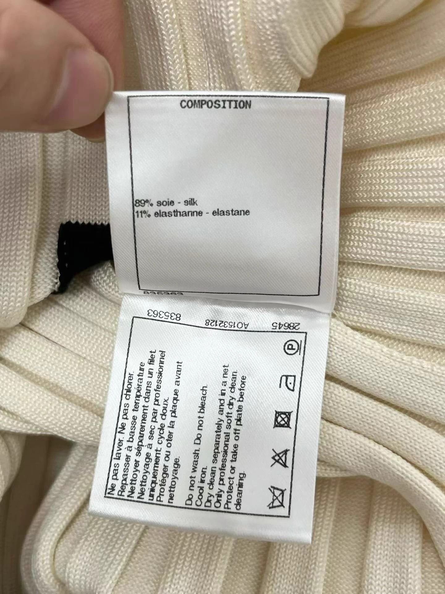 Chanel Chanel slim fit knit top 34 Size XS / US 0-2 / IT 36-38 - 7 Thumbnail