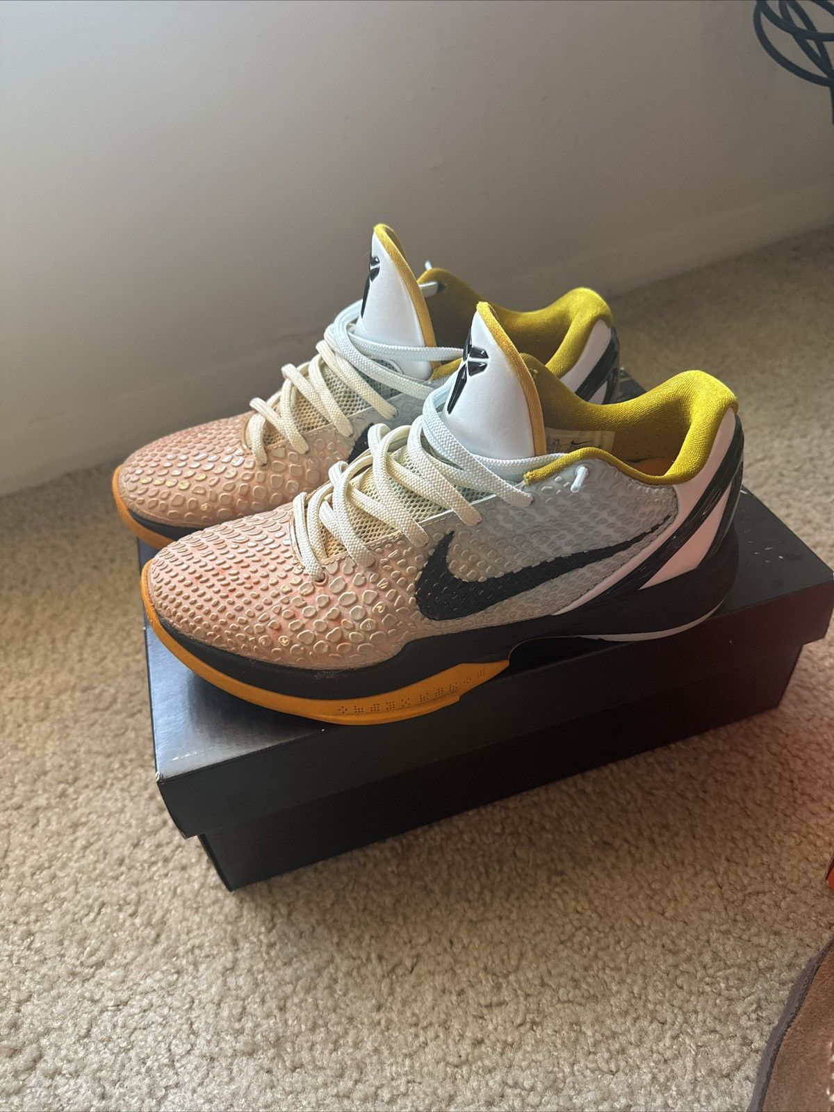 Nike Nike Kobe 6 Del Sol Custom Demar Derozan PE Flip Size US 8.5 / EU 41-42 - 2 Thumbnail