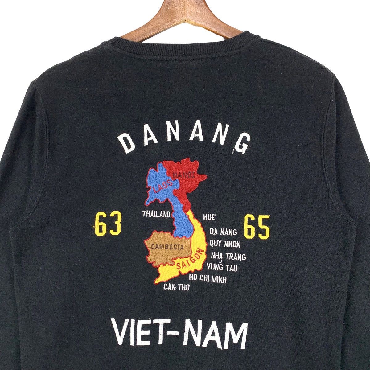 Japanese Brand VTG Danang Vietnamese War History 63-65 Souvenir Sweatshirt Size US S / EU 44-46 / 1 - 8 Thumbnail