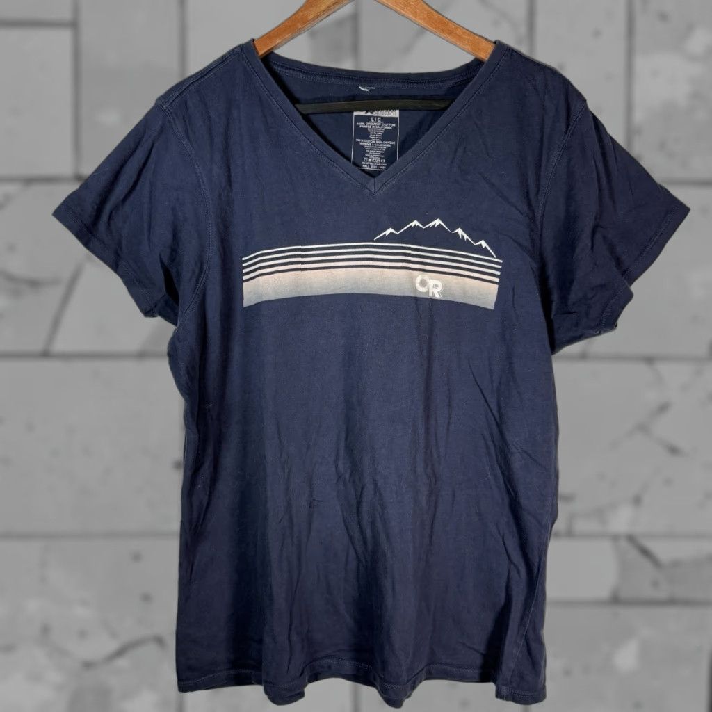Outdoor Research Outdoor Research 100% Organic Cotton Blue V-Neck T-Shirt Men's Size L Size US L / EU 52-54 / 3 - 1 Thumbnail