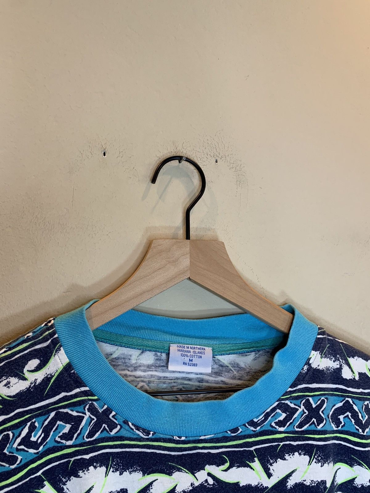 Vintage *RARE* Vintage 80’s Surfing Art Surf Pacific Coast LS Shirt Size US M / EU 48-50 / 2 - 5 Thumbnail