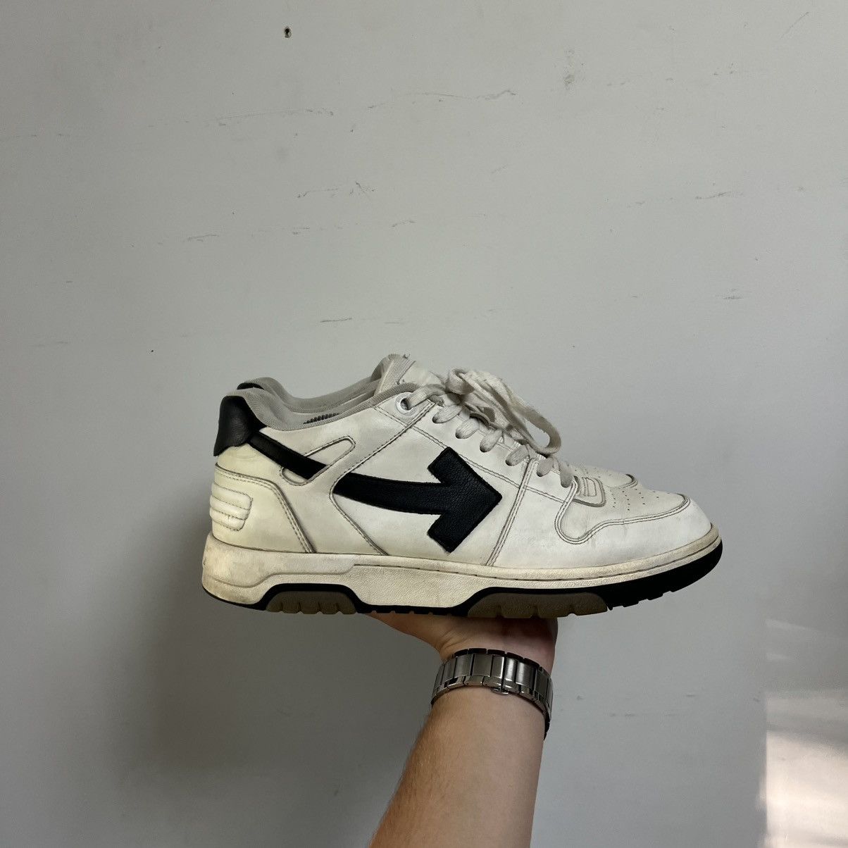 Off-White Off White Out Of Office Size US 11 / EU 44 - 1 Thumbnail