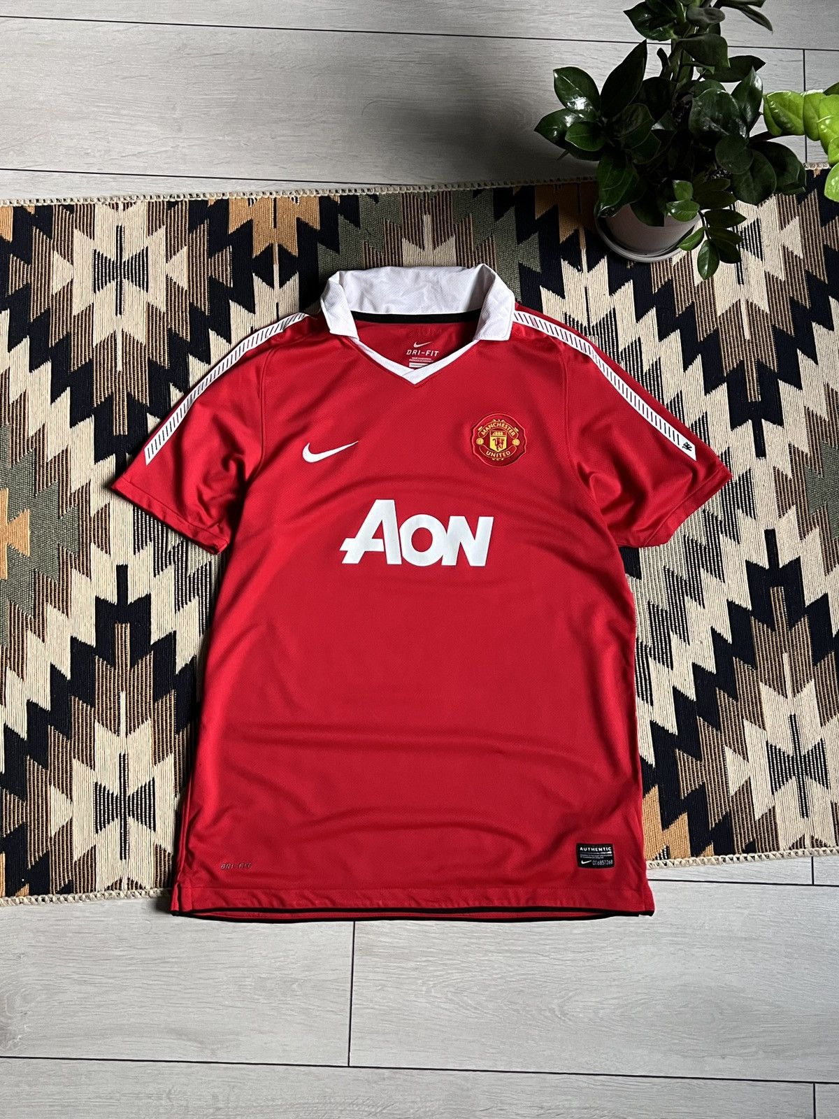 Nike Nike Manchester United 10-11 Home Soccer Jersey Size US S / EU 44-46 / 1 - 1 Thumbnail