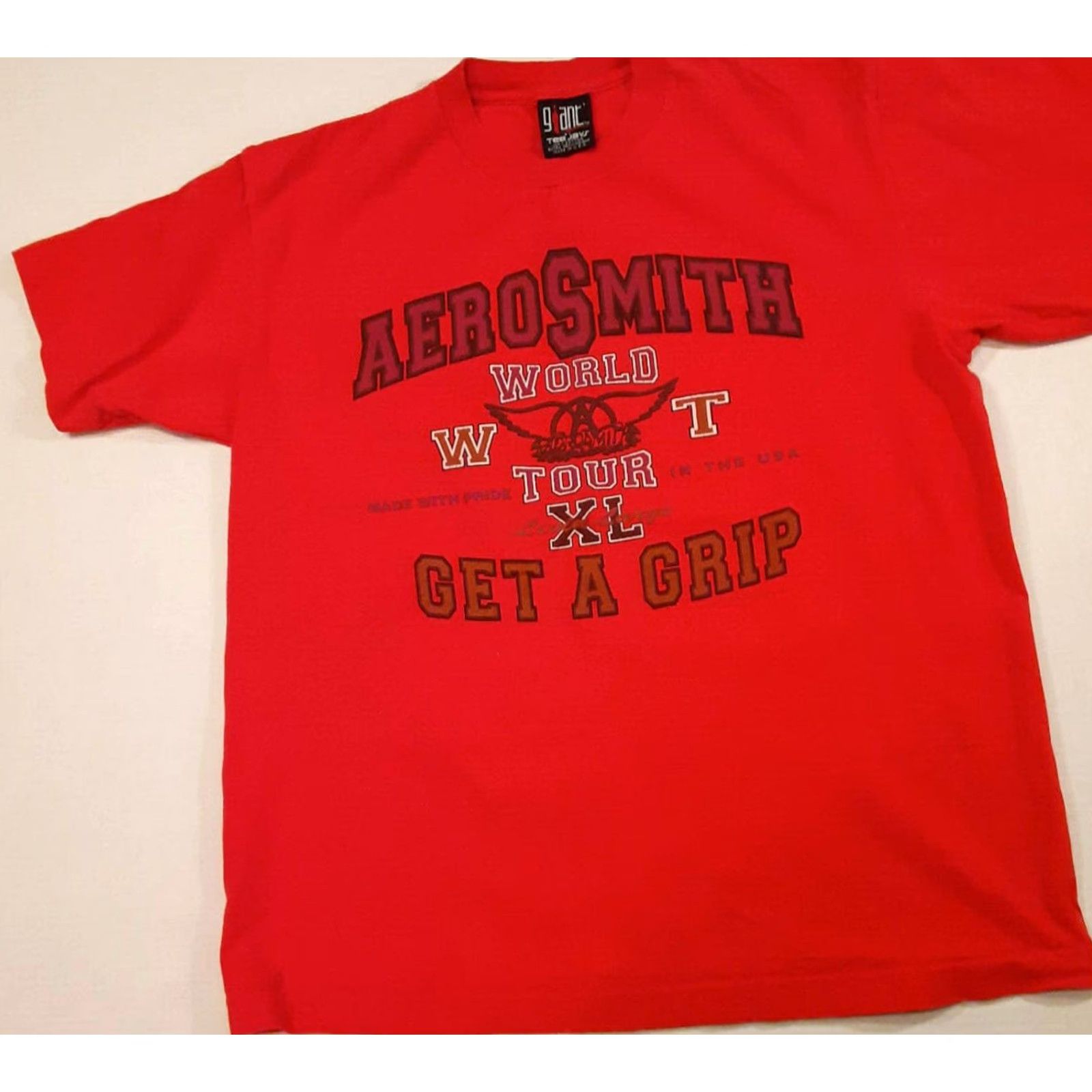 Aerosmith VINTAGE Aerosmith Get a Grip 1993 World Tour T-Shirt LG Giant Tee-Jays USA Shirt Adults L Red USA Aerosmith 1993 World Tour Men Red Shirt Size US L / EU 52-54 / 3 - 2 Thumbnail