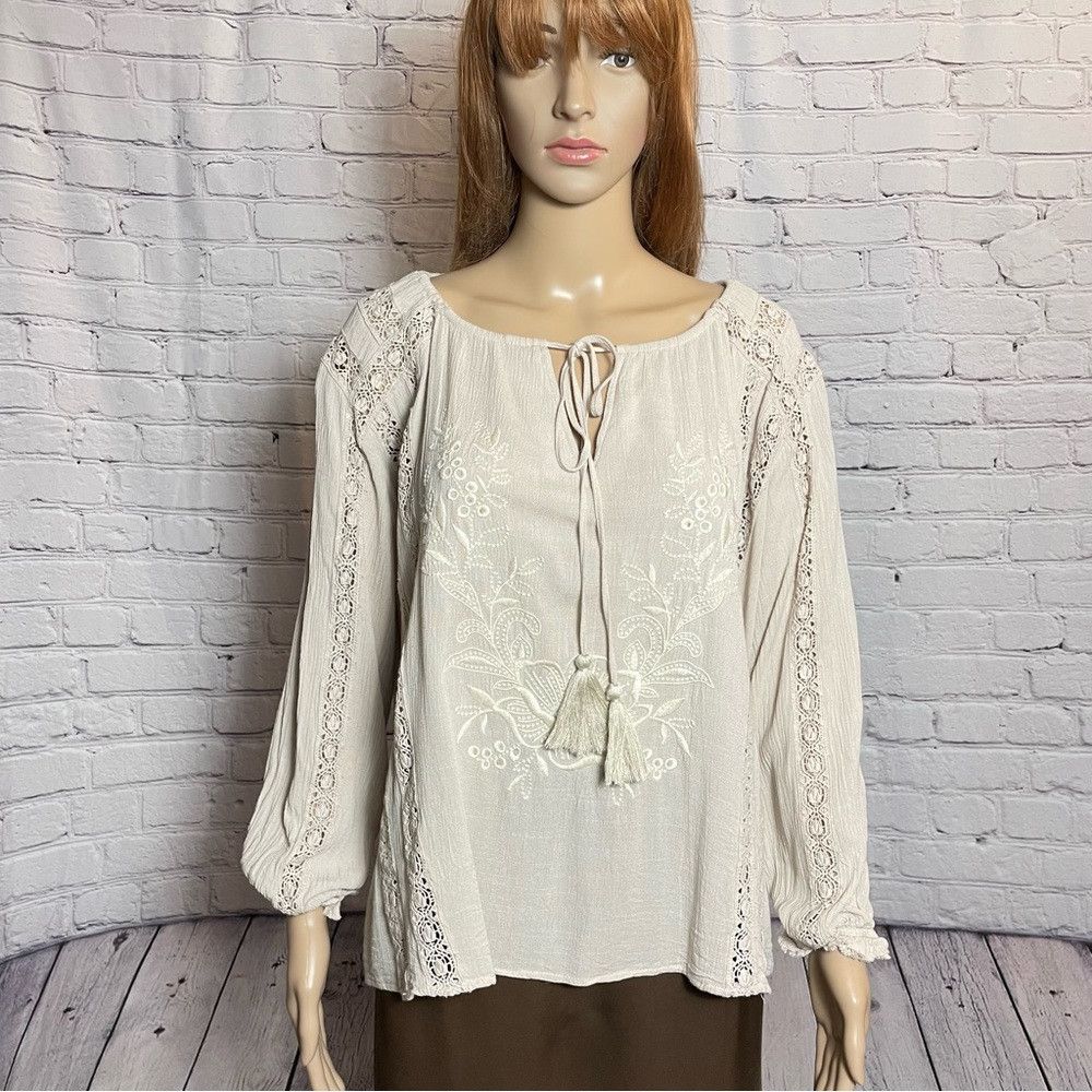 By Together By Together Beige Embroidered Lace Details Rayon Cotton Tun Size M / US 6-8 / IT 42-44 - 1 Thumbnail